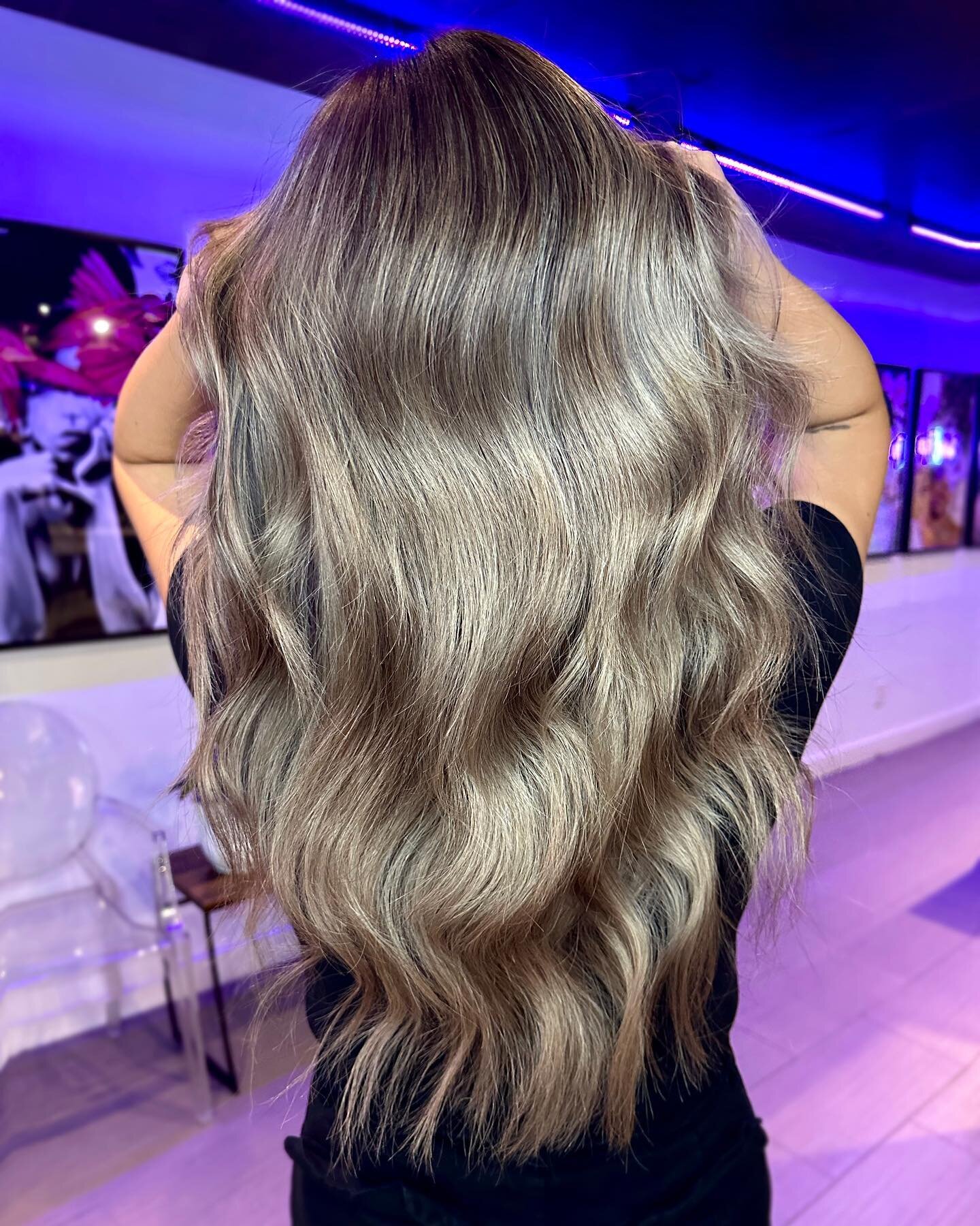 &bull; Ash bronde balayage done by @jenz.hair 
⠀⠀⠀⠀⠀⠀⠀⠀⠀
We are now accepting clients at a reduced rate with Jenny while she continues to learn and grow! Prices are quoted based on the work needed to be done. All types of hair texture, colour and len