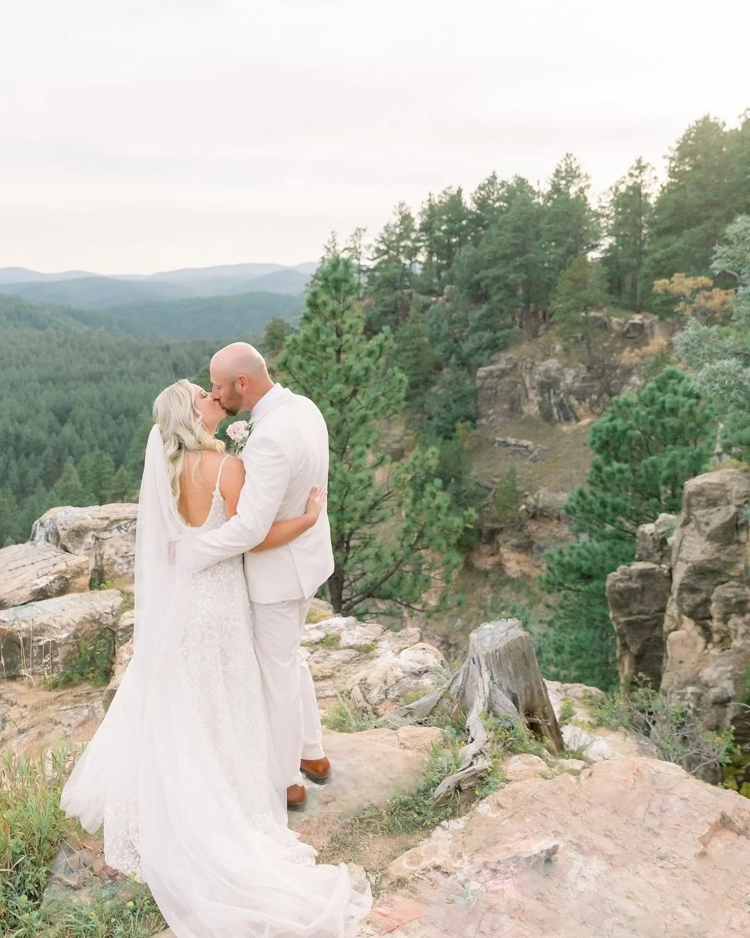 The sweetest wedding on Sunday with Kenzie &amp; Jordon! I was so fortunate to work with some of the very best vendors and Kenzie&rsquo;s style was a literal dream. Pops of blush and pink details and so much greenery. And their darling little pup Ari
