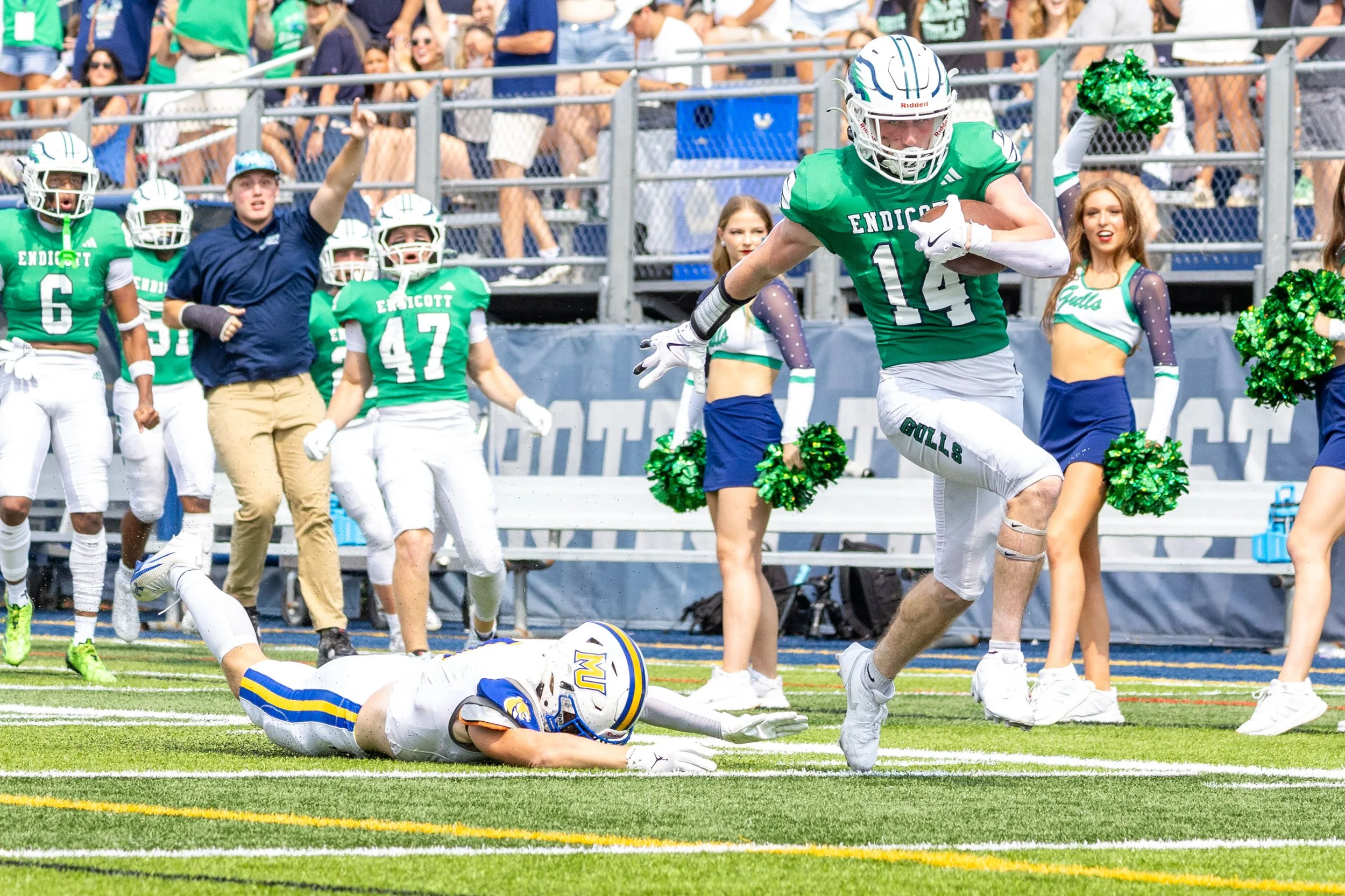 9_6_2025_GJO_FB vs Misericordia-33.JPG