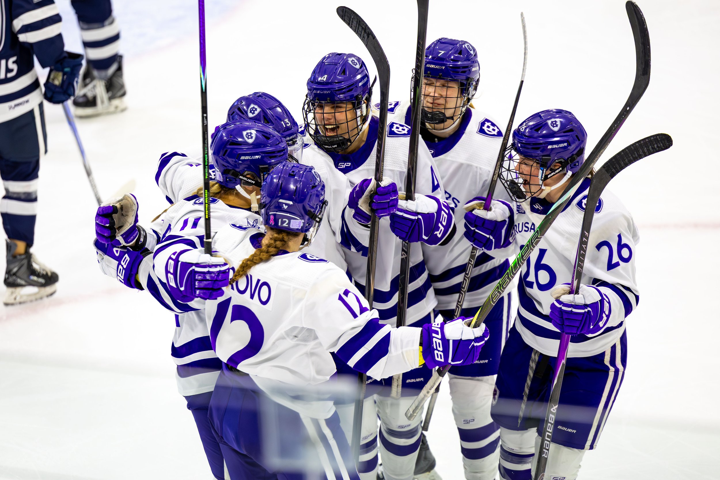 11_21_2025_GJO_WH Holy Cross vs UNH-22.JPG