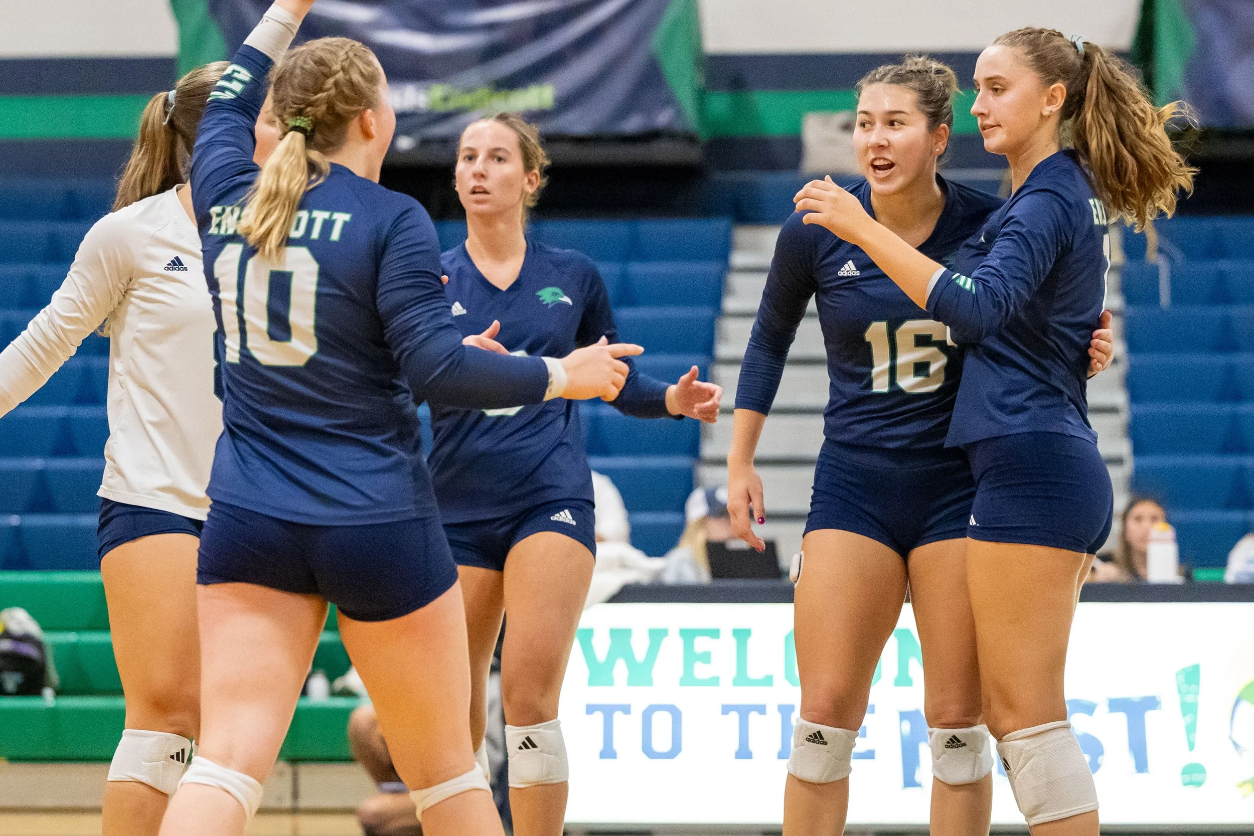 9_13_2025_GJO_WVB vs Salve Regina-11.JPG