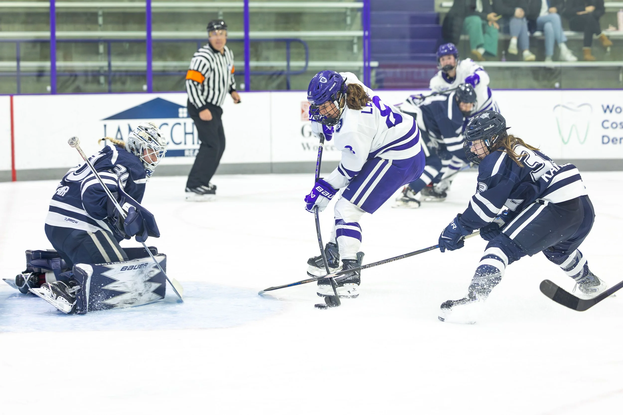 11_21_2025_GJO_WH Holy Cross vs UNH-33.JPG