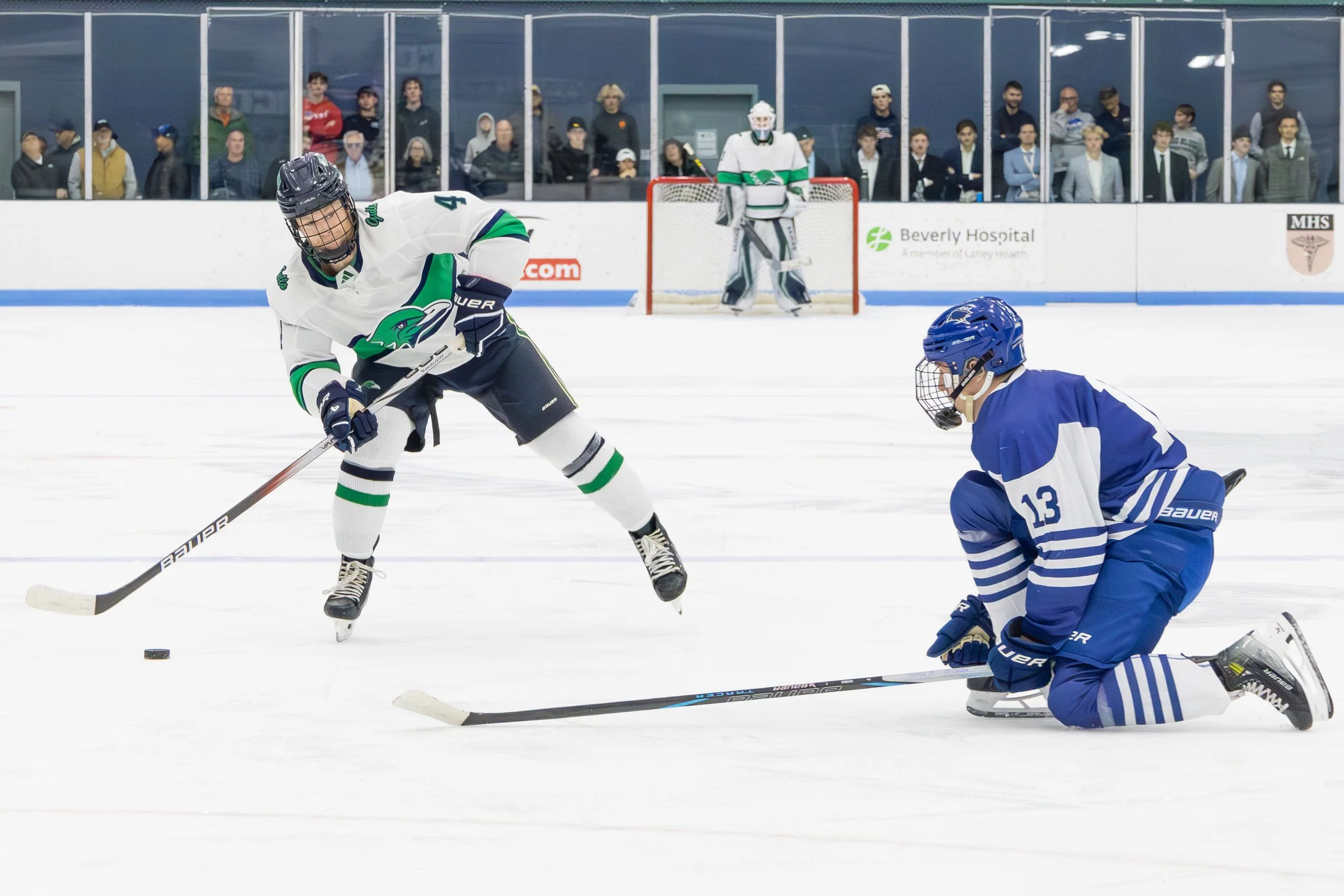 11_16_2024_GJO_WH vs UNE-13.JPG