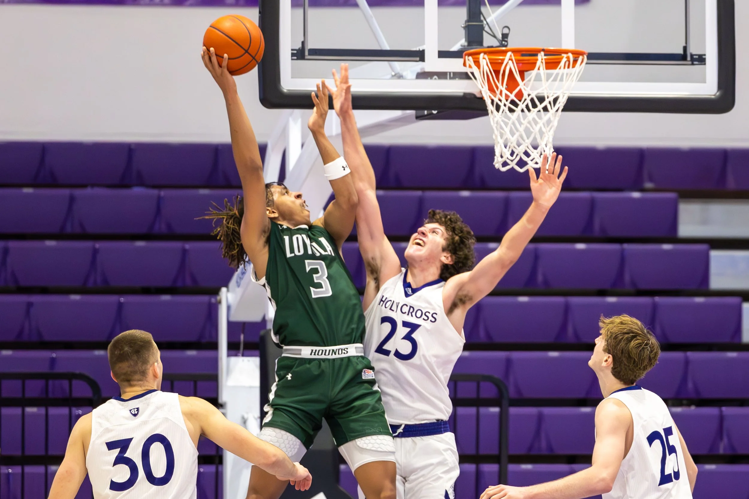 1_2_2025_GJO_MBB Holy Cross vs Loyola MD-33.JPG