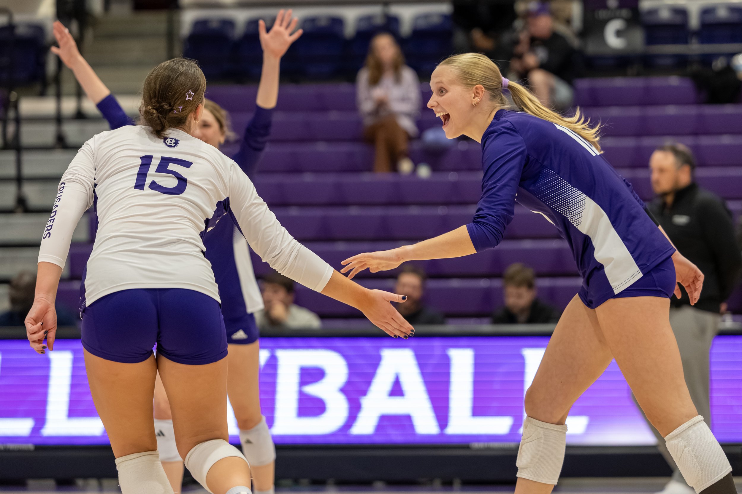 10.6 WVB vs Bryant-11.JPG
