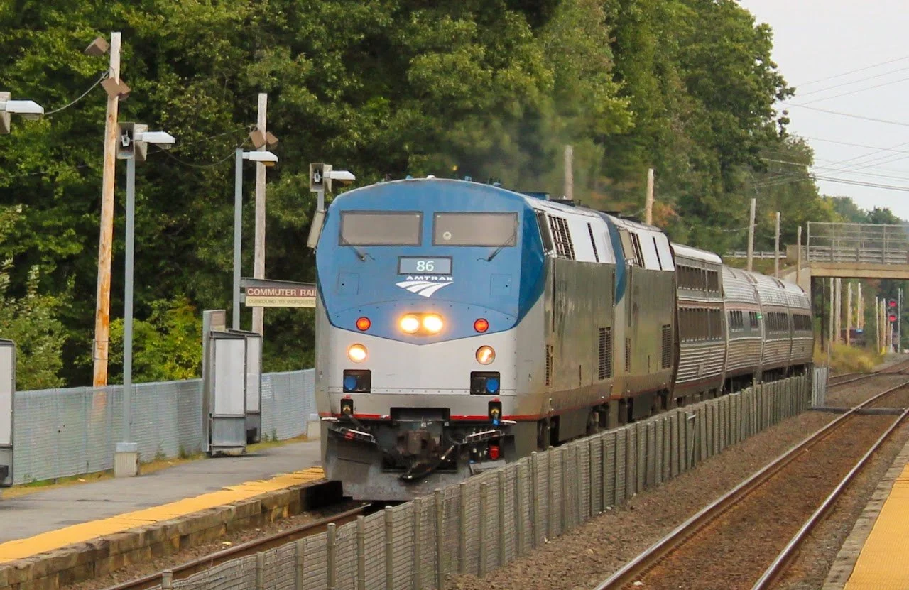 Amtrak 10.jpeg