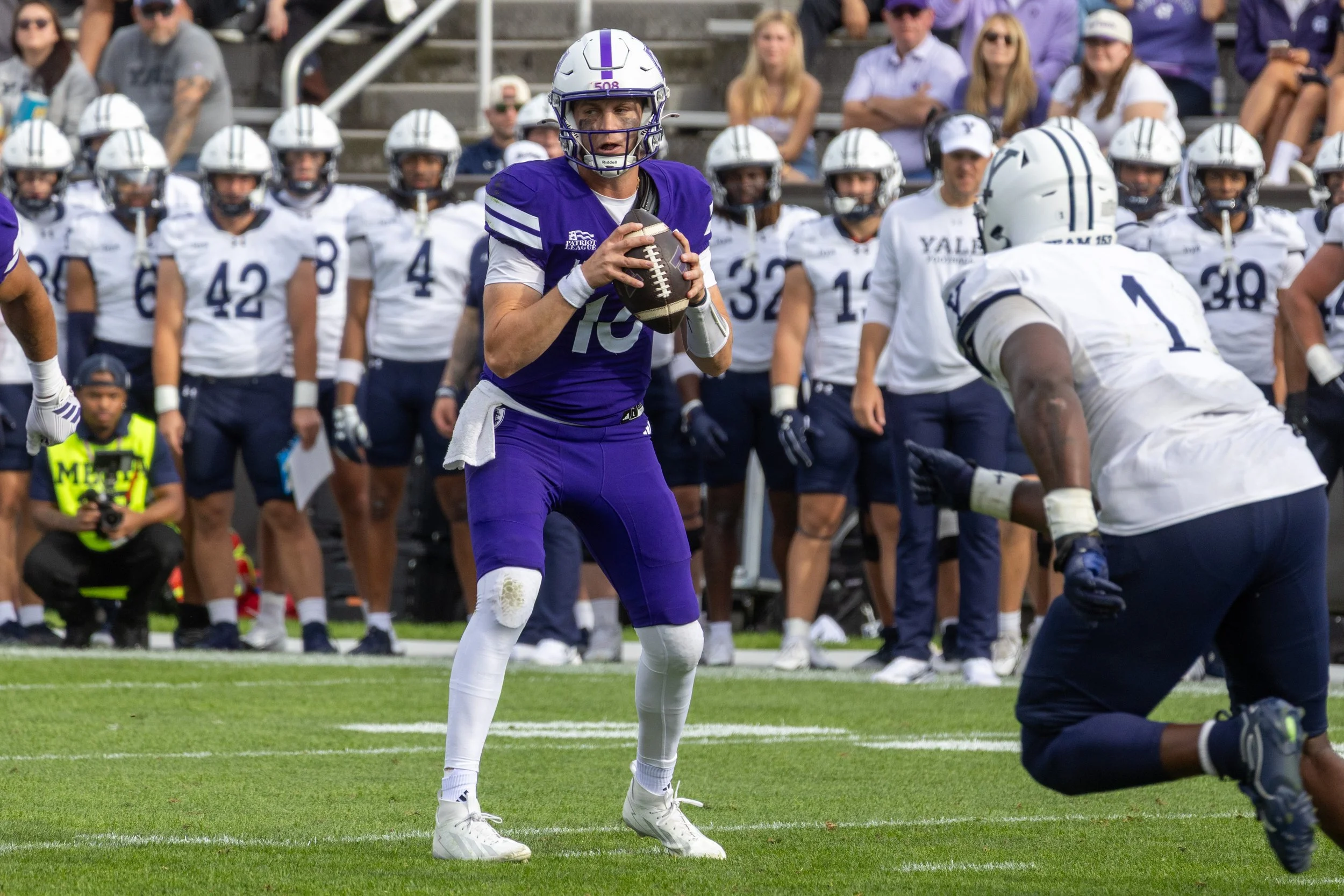 9.19 FB vs Yale-112.JPG