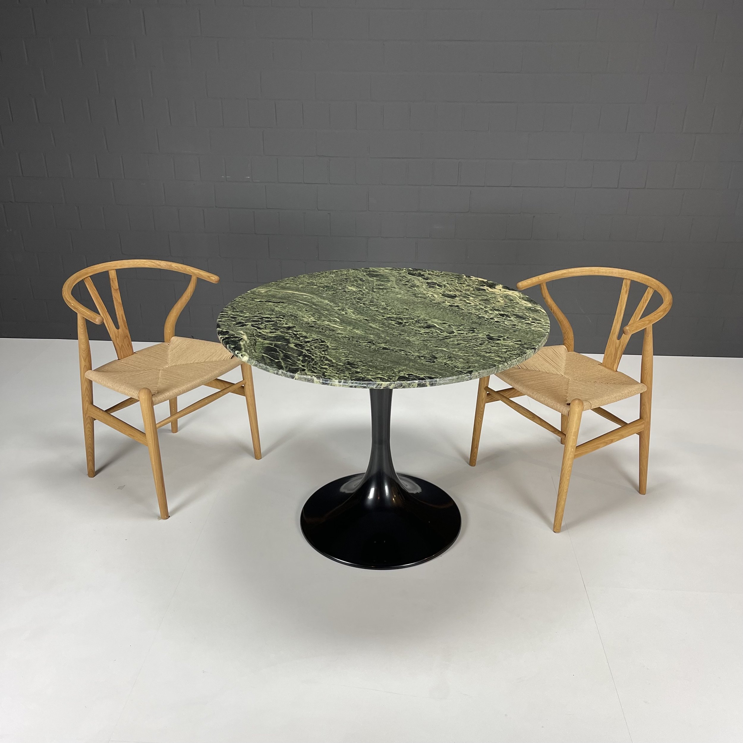 sold / marble table 100 cm / 699€ / ff05