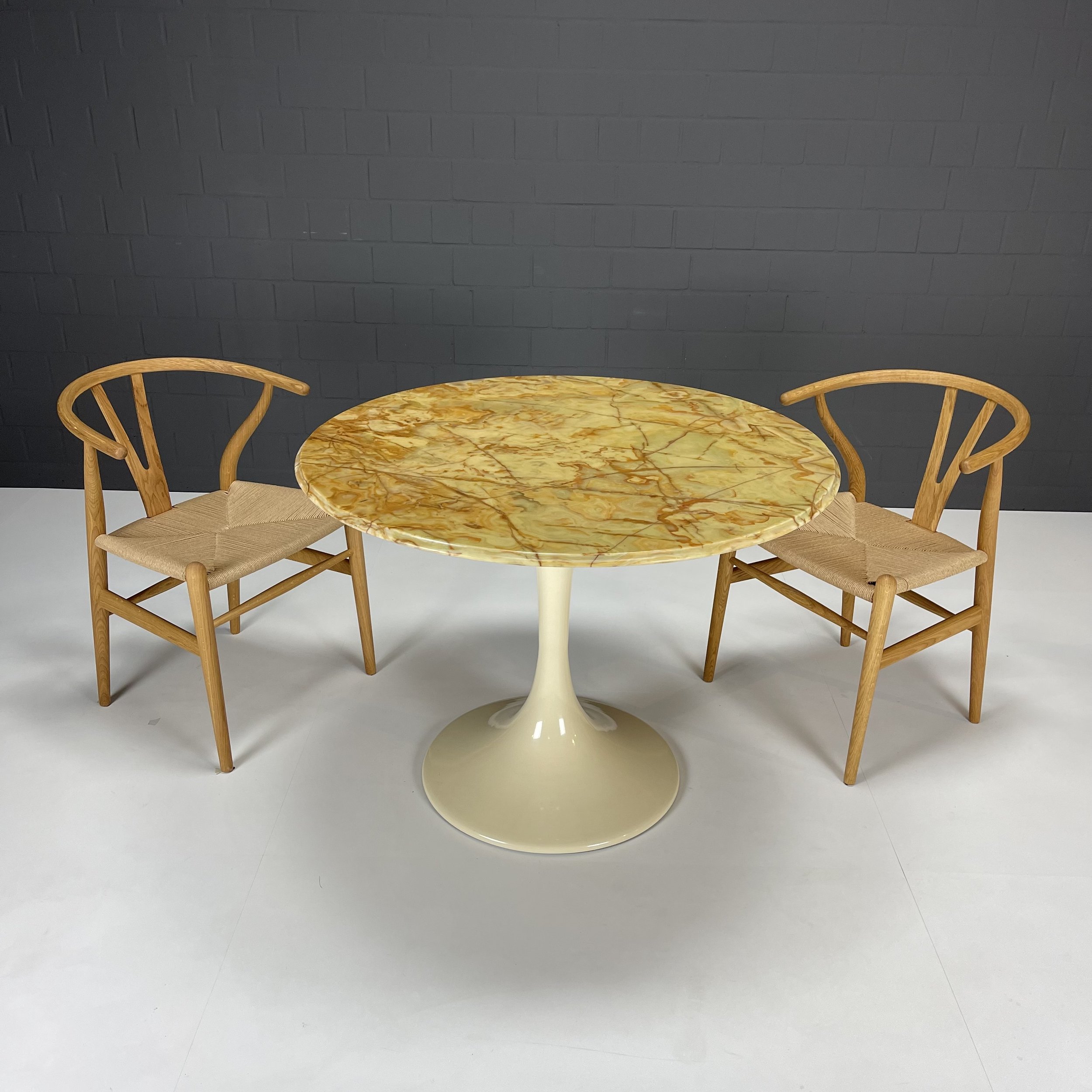 sold / marble table 100 cm / 890€ / ff11