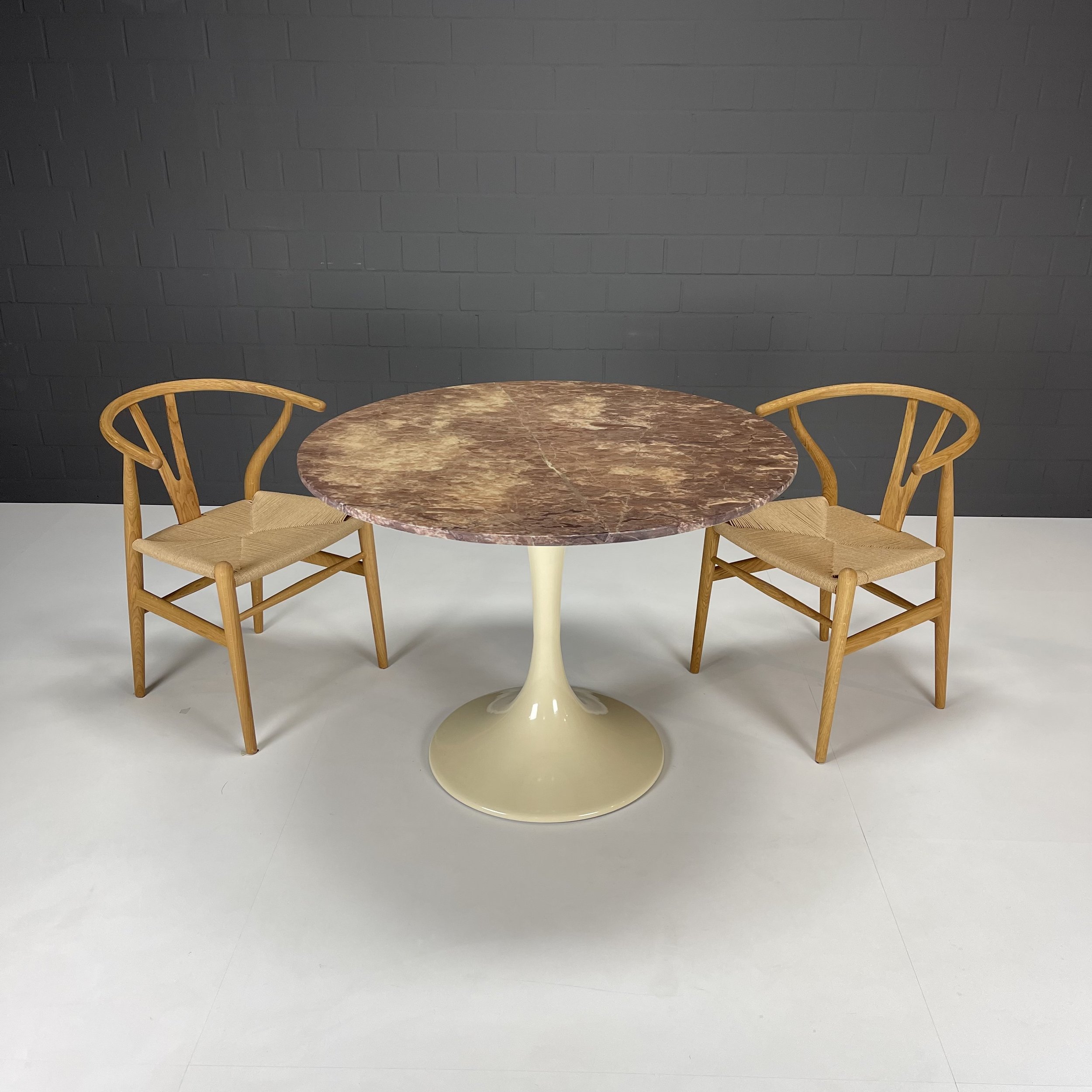 reserved / marble table 100 cm / 999€ / ff09