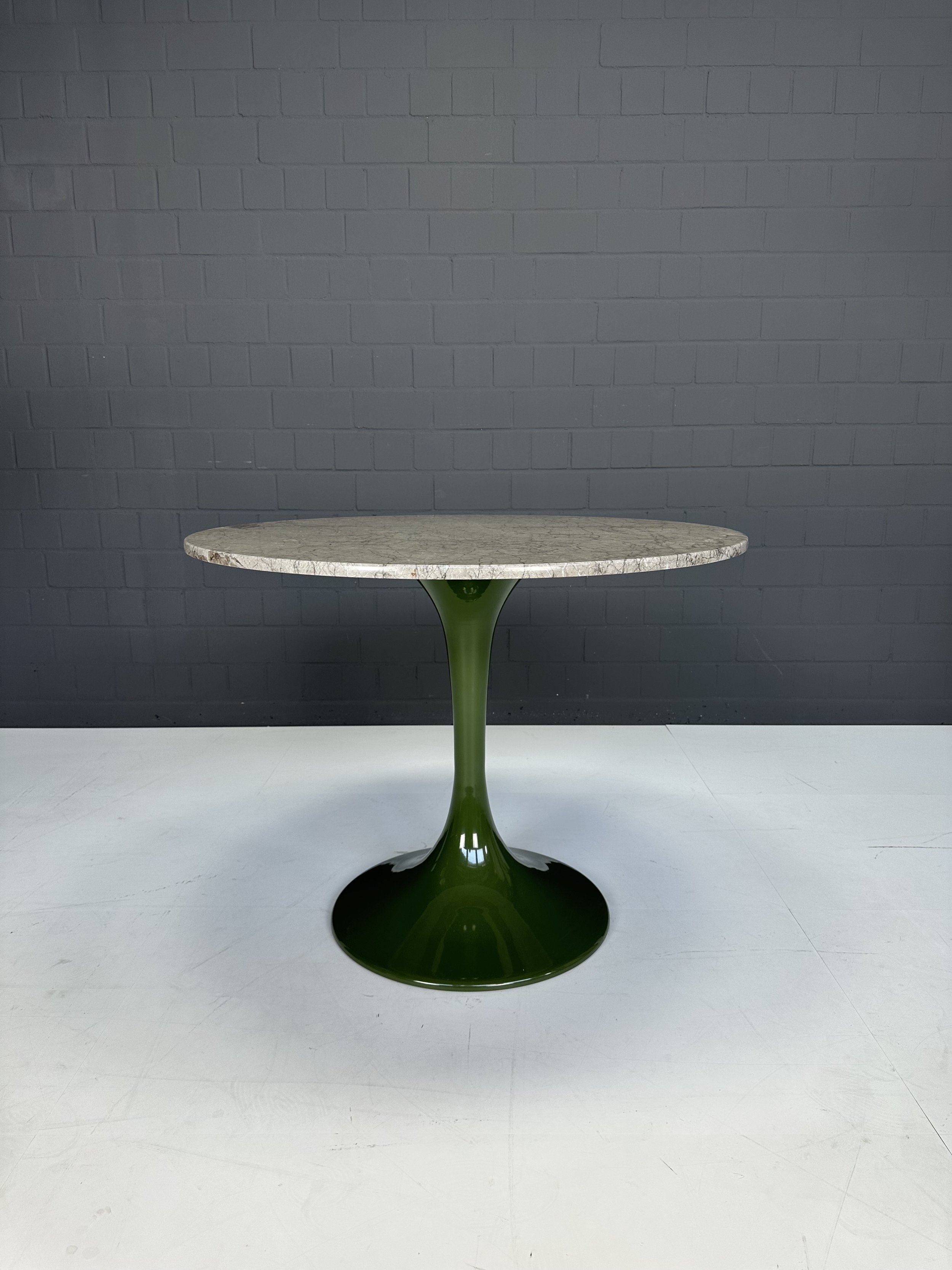 sold / marble table 100 cm / 1390€ / ff23