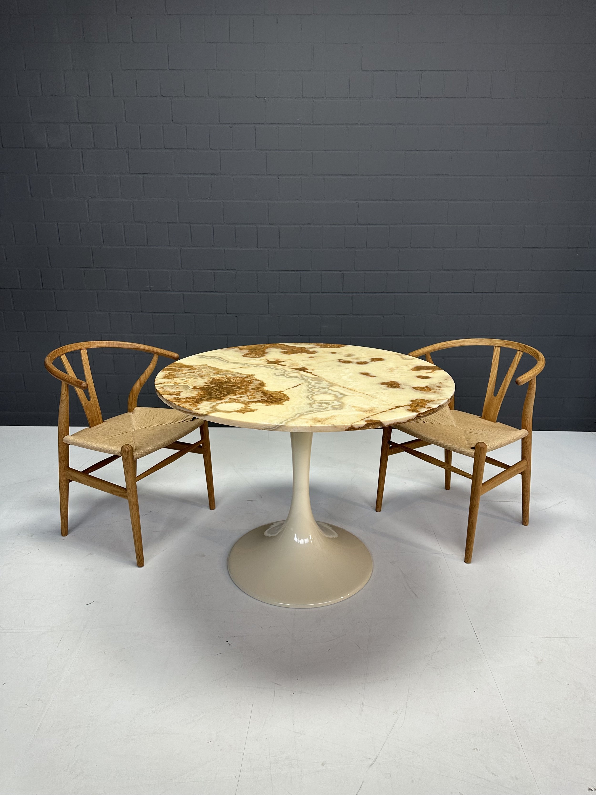 sold / marble table 100 cm / 1390€ / ff24