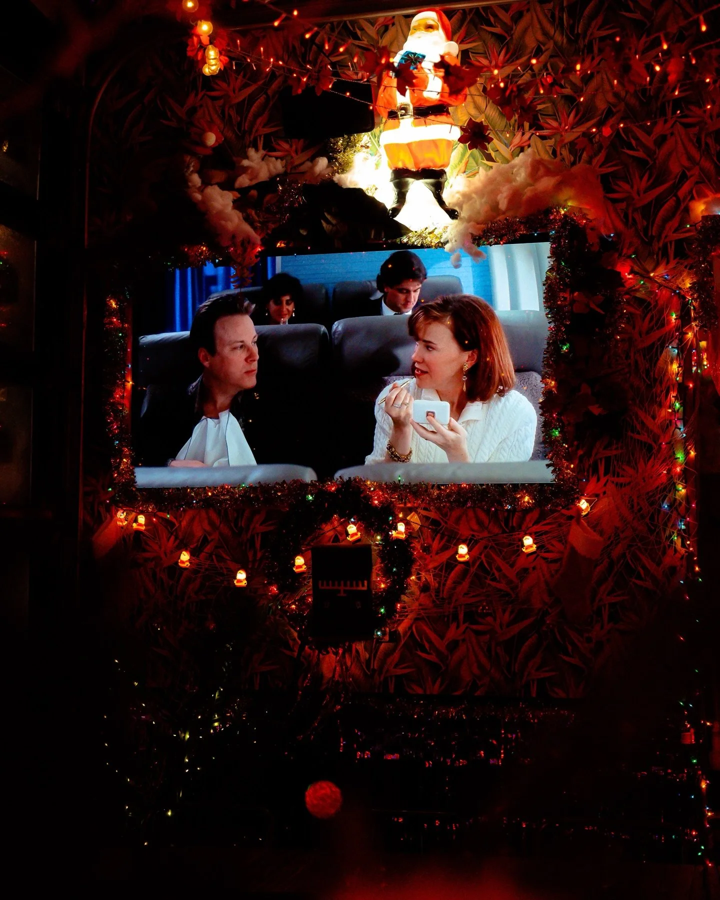 Your favorite holiday movies on repeat 🎬️🍿