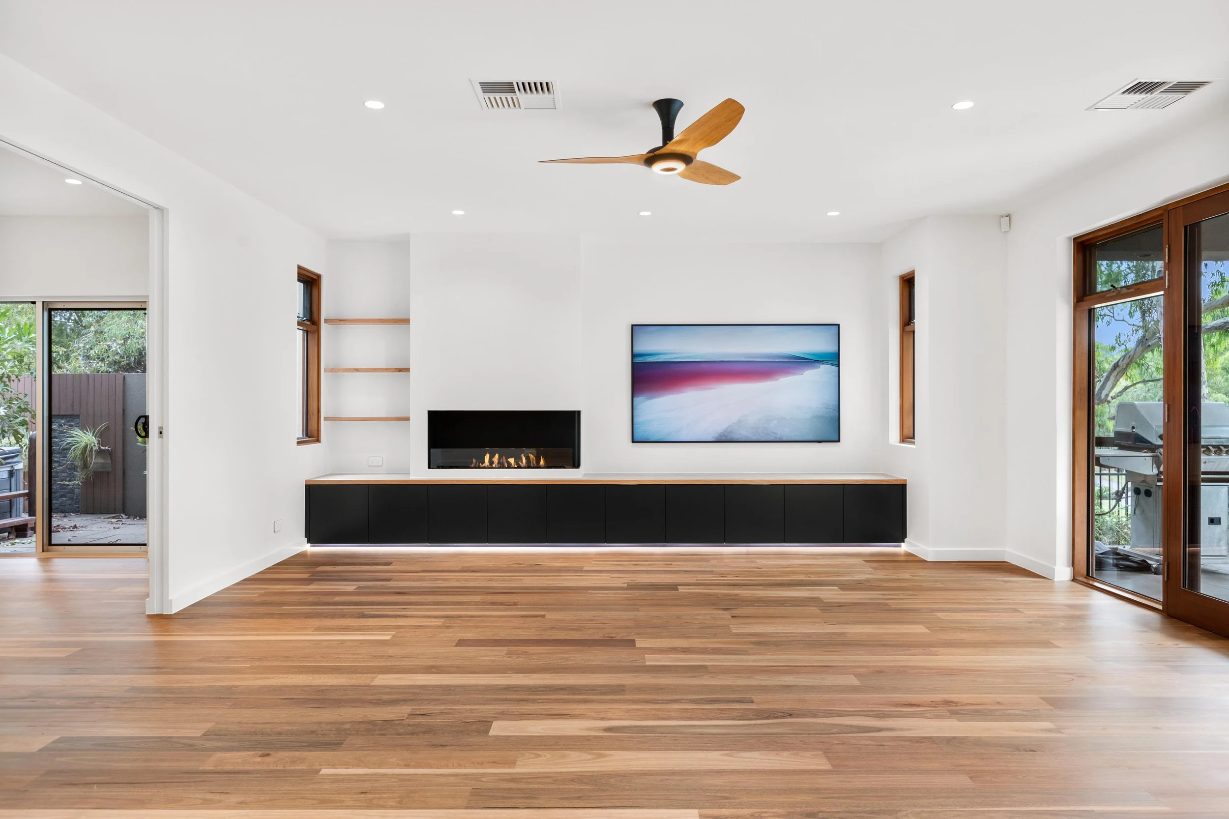 Tv Front on.jpg