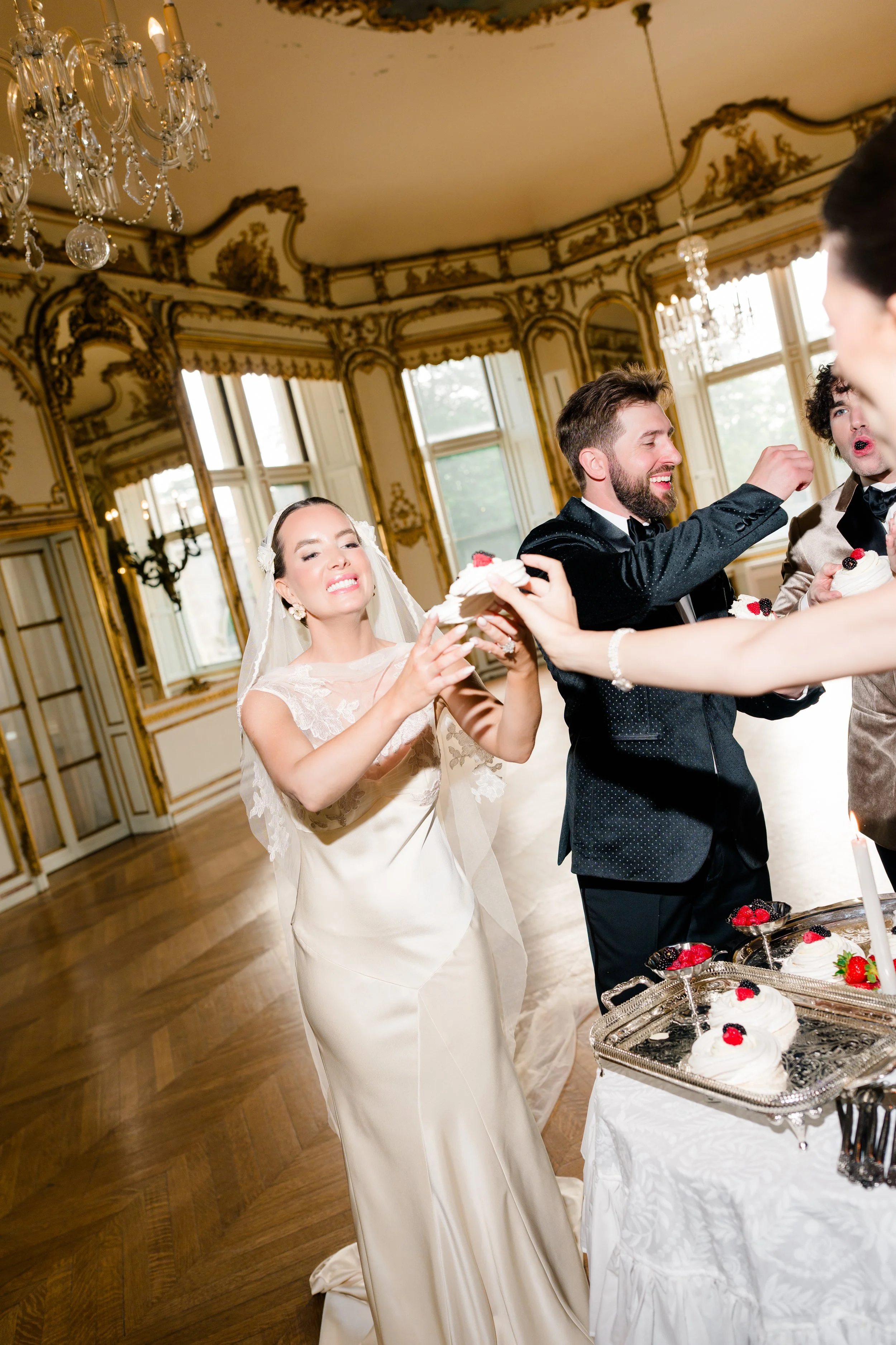CaprioCapturedPhotography-OchreCourtWedding-198.jpg