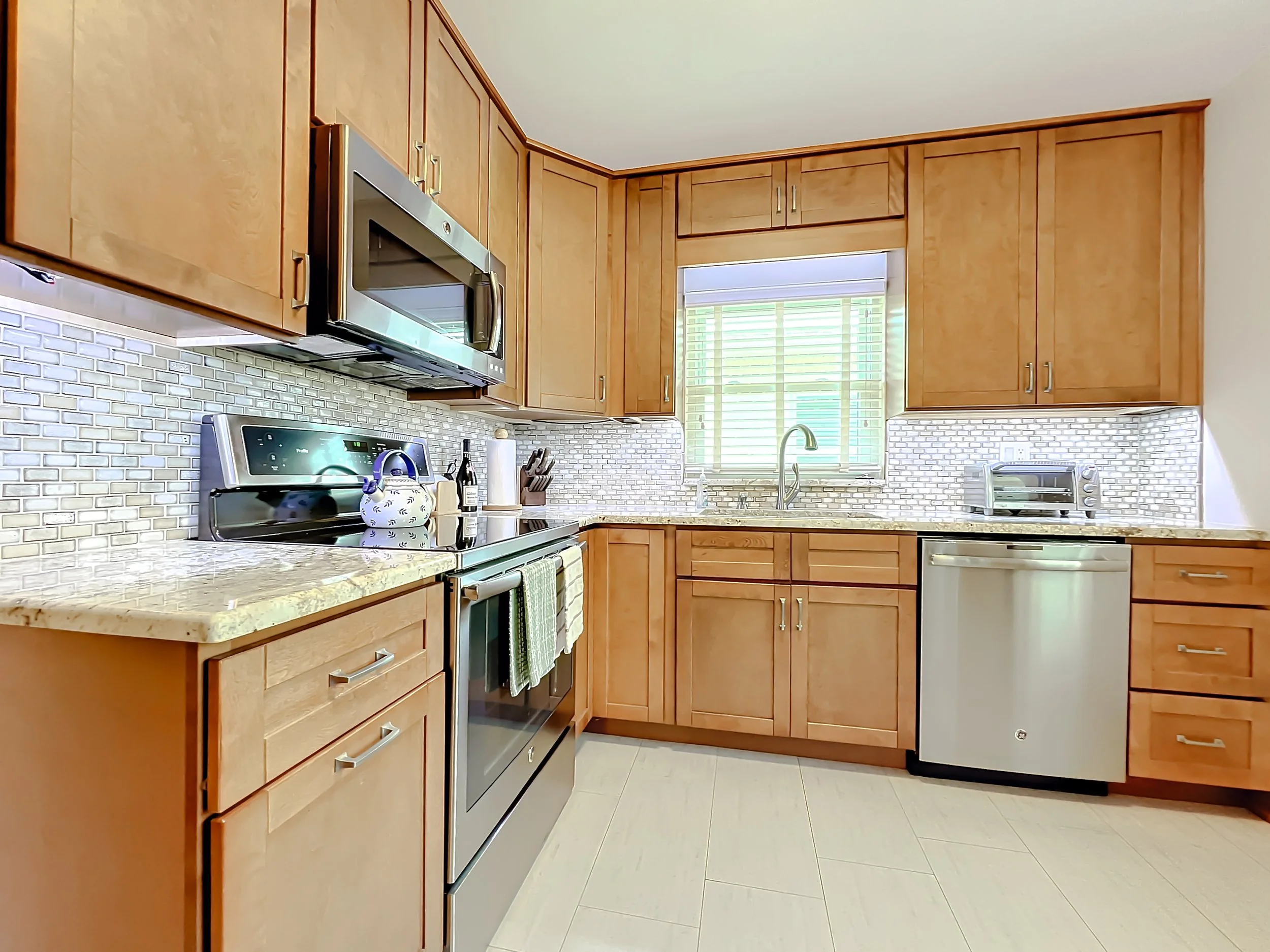 907 Stetson Street-31.jpg
