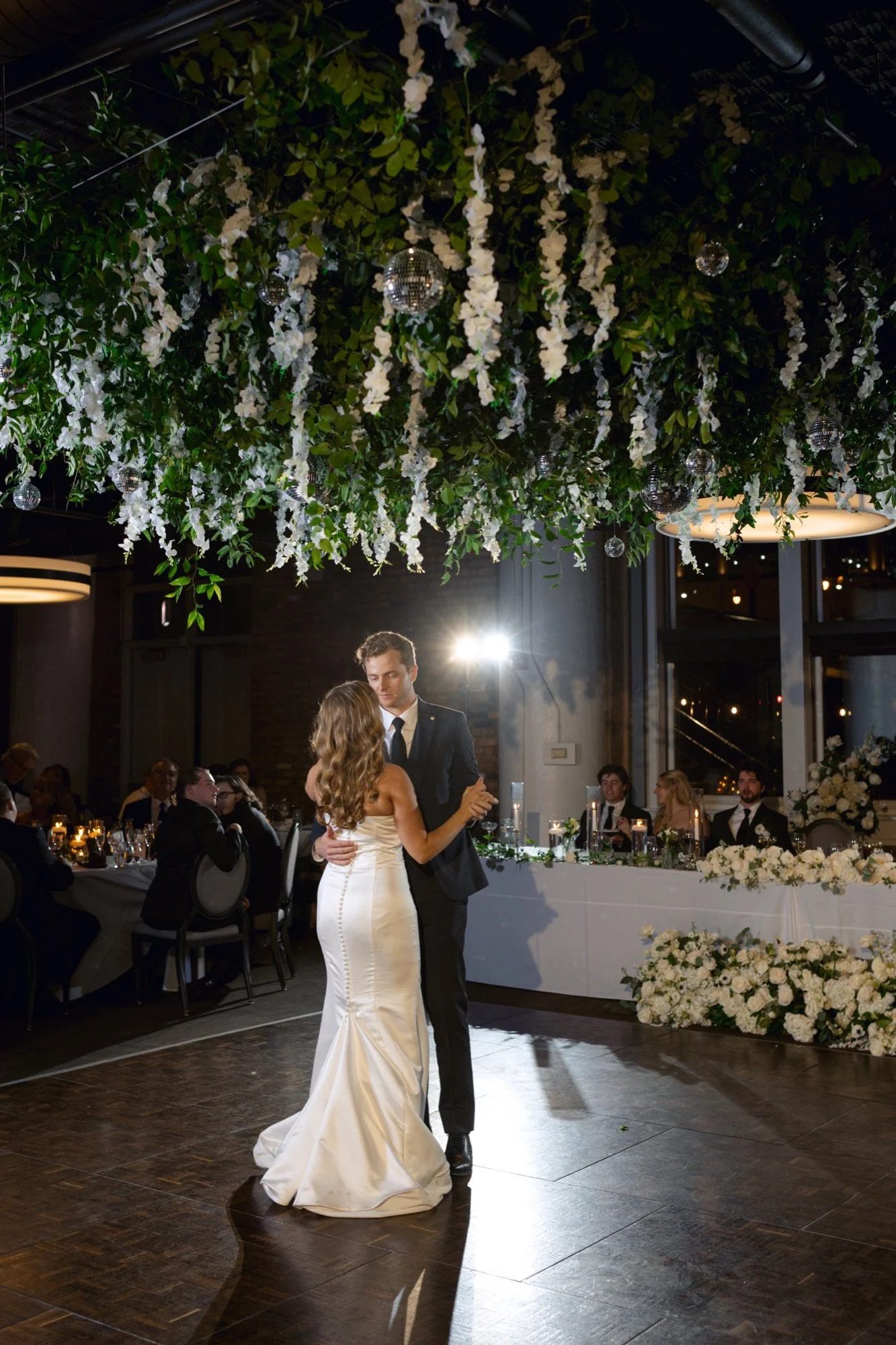 27-river-roast-wedding.jpg
