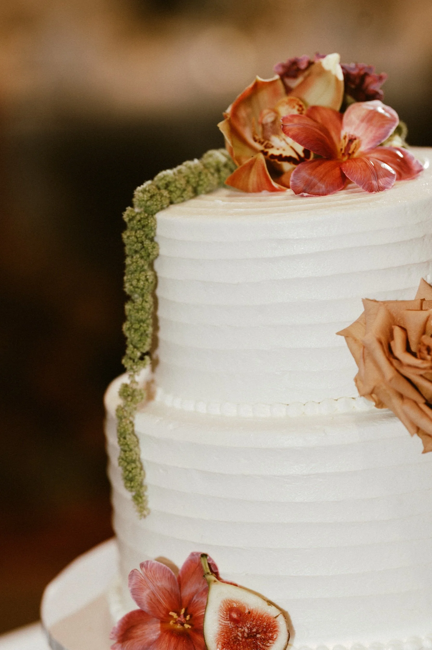 32-crystal-lake-country-club-wedding.jpg