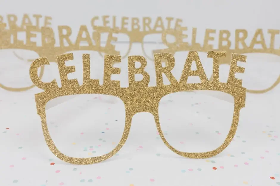 Creative Props to Enhance Your Birthday Photoshoot Experience