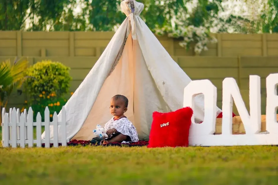 How Can Props Enhance Your Birthday Photoshoot?