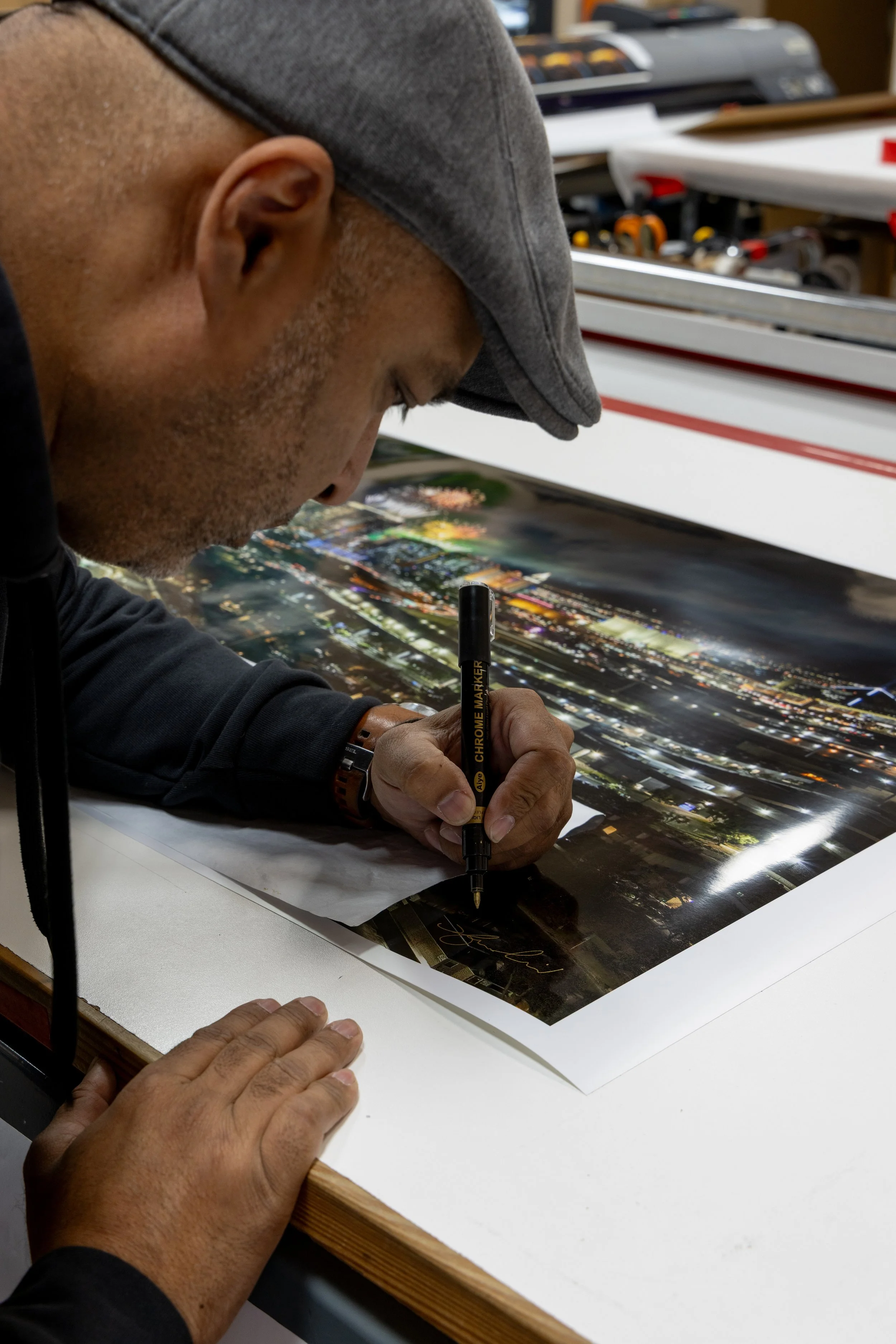 Midnight Signing-102.jpg