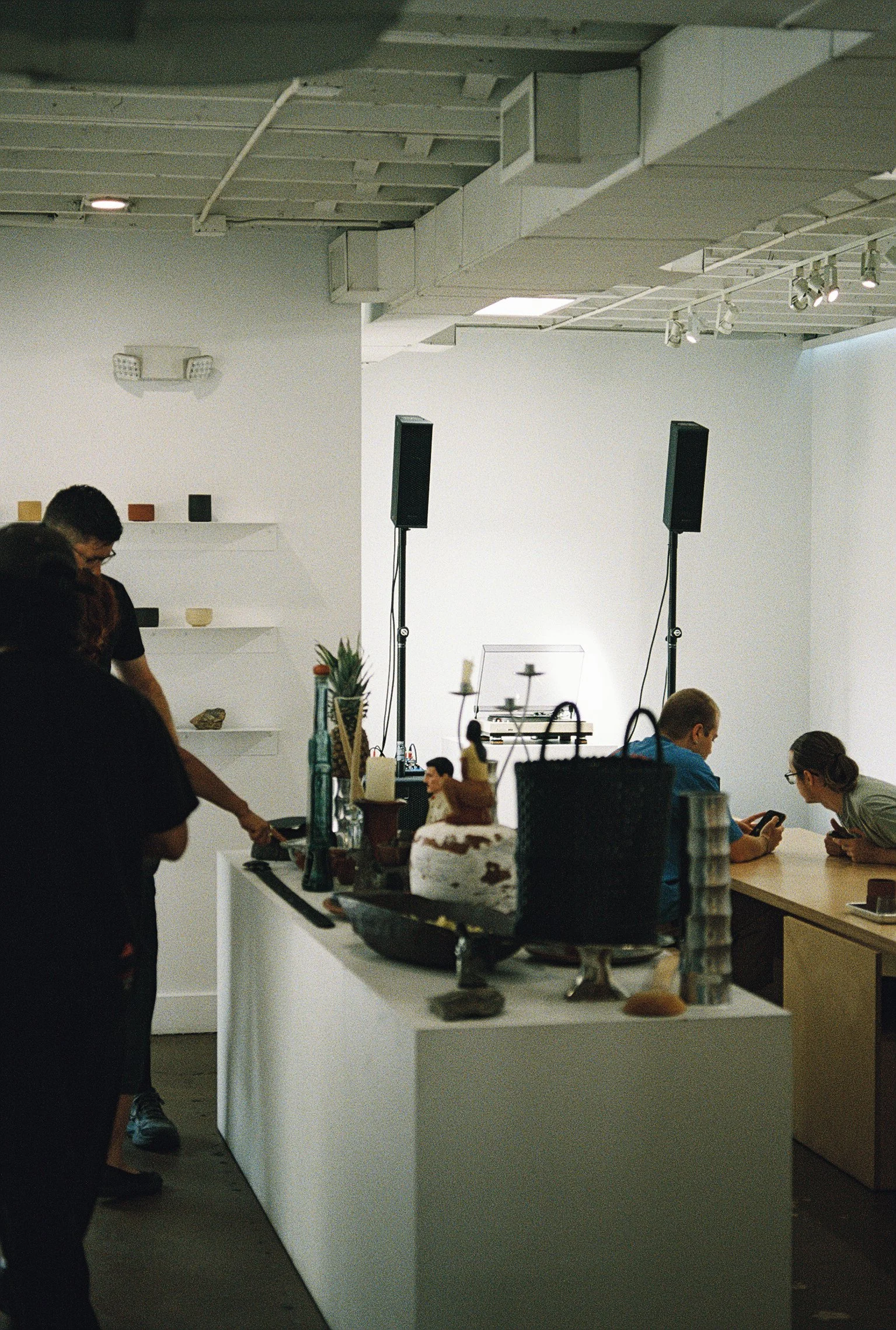 001821-R1-070-33A.jpg