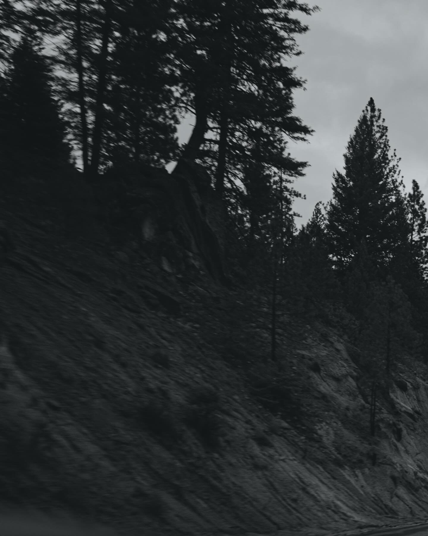 Driving home. #Highway55 #BoiseIdaho #LeicaQ2 #RoadTripVibes #IdahoRoads #BlackAndWhitePhotography #LeicaPhotography #IdahoScenery #AdventureAwaits #Monochrome #latergram.