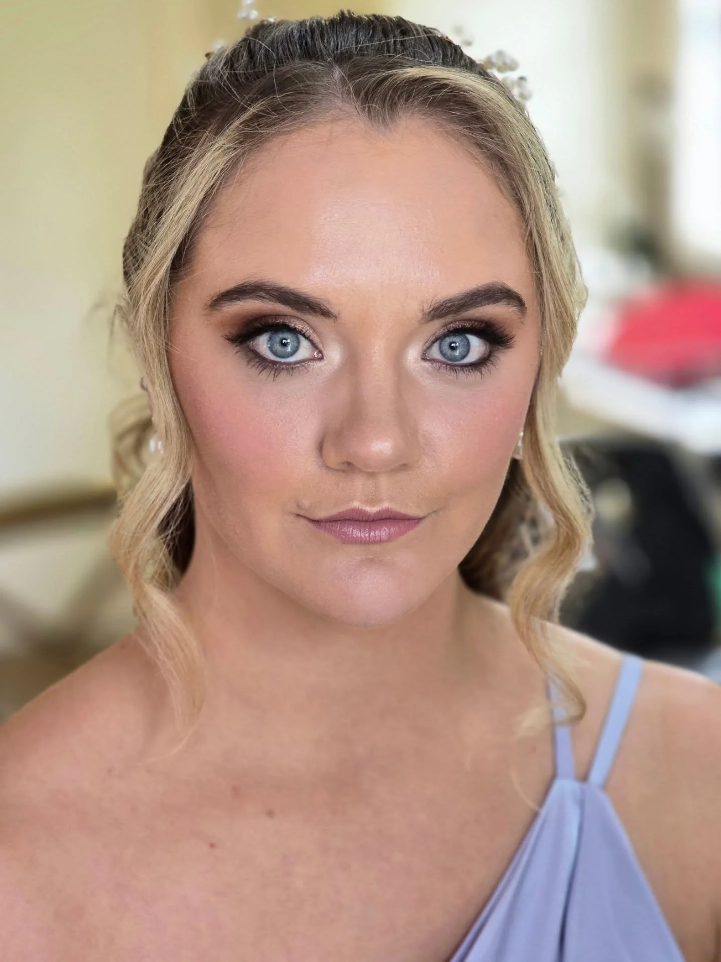 B R I D E S M A I D
.
.
Stunning Alex, glowing her way with some soft glam for the day! ✨️
.
.
MUA | @sminka_ink 
Hair | @dreamhairbybritt 
.
.
#bridalmakeup #weddingmakeup #bridalmakeupartist #bridesmaid #camdenmakeupartist