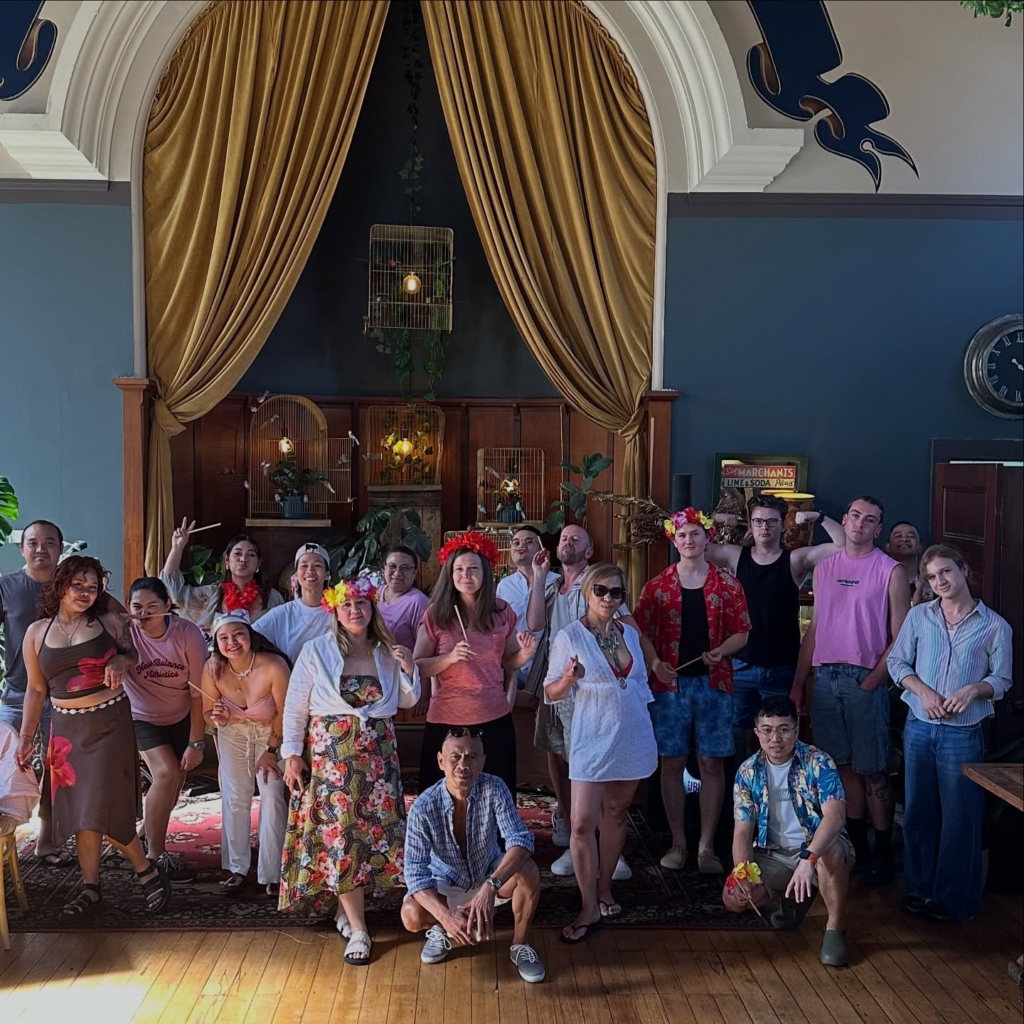 A shout out to this wonderful bunch of people. The team out front, and behind the scenes, of Avalon and Bowery! 

Thanks for everything you do ❤️

#christmasparty #karaokeparty #bowerykatoomba