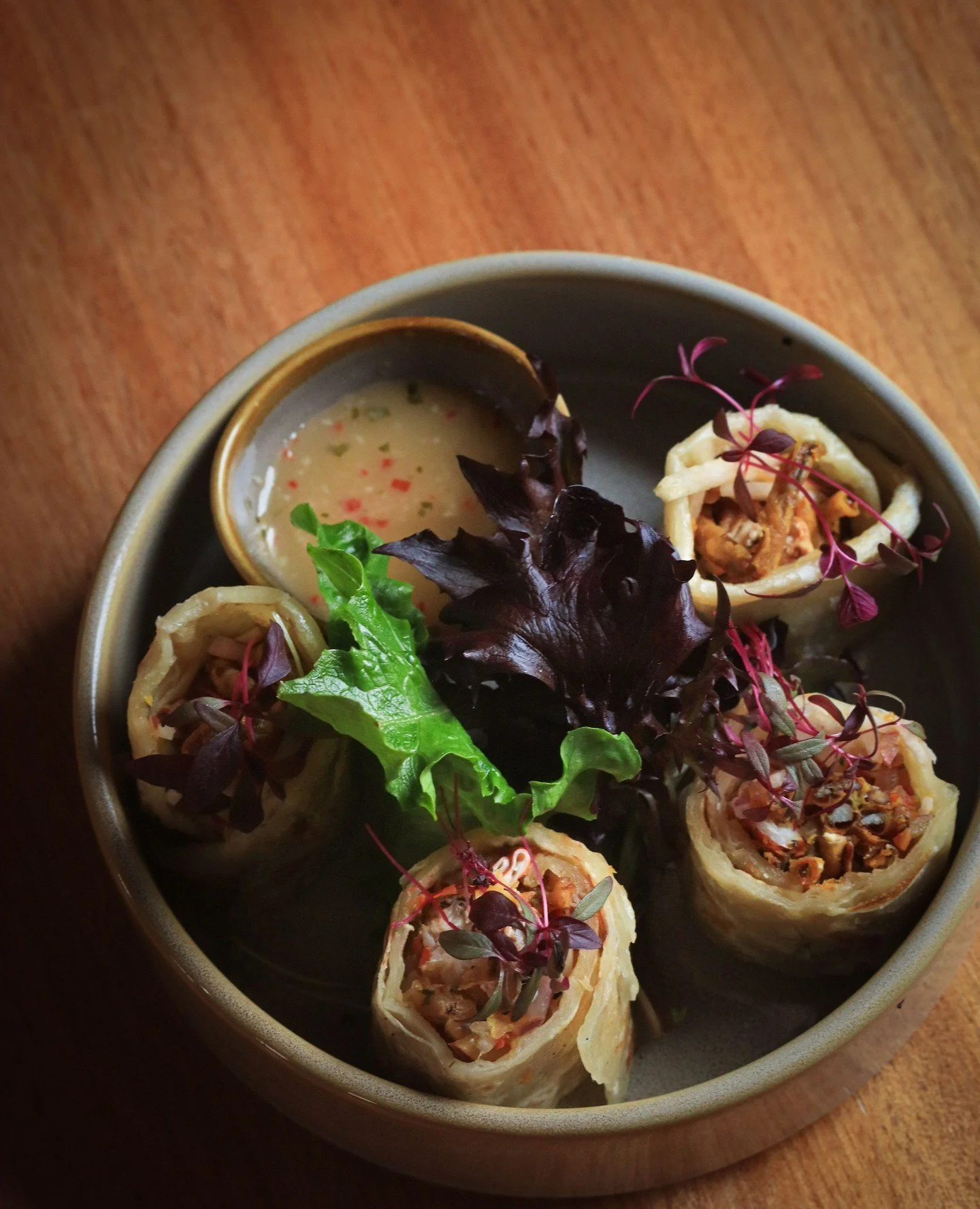 Treat yourself to a meal at BOWERY this weekend. ⁠
⁠
SOFT SHELL CRAB ROTI ~ asian salad, pineapple salsa, Thai dipping sauce ⁠
⁠
AVO LOADED HASH BROWN ~ avocado, tomato salsa, beetroot hummus, feta, seeds (v)⁠
⁠
ZUCCHINI BUTTERBEAN BOWL ~ lemon garli