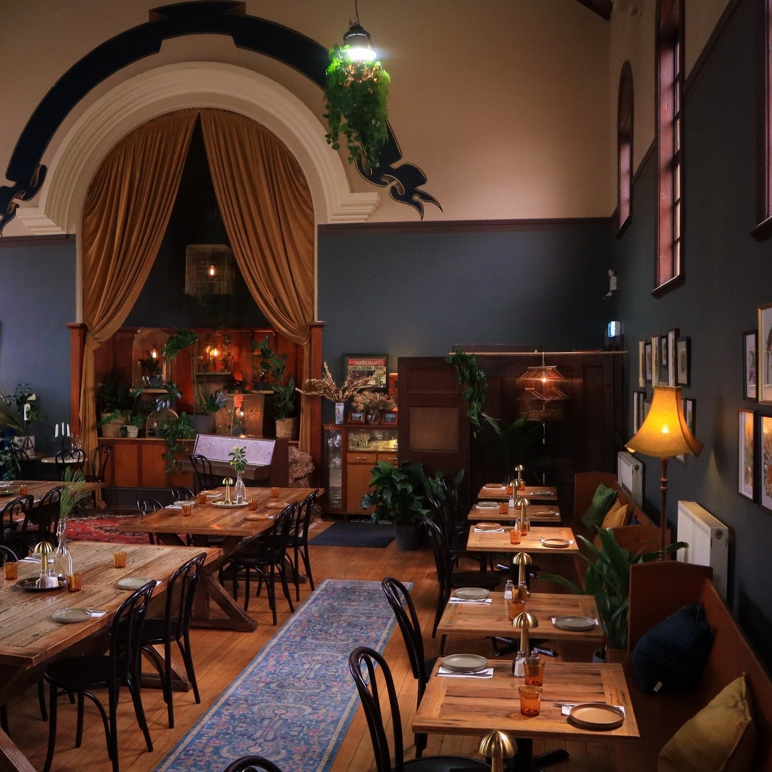 Don't feel like cooking?

We're not usually open Wednesday's, but we're open tonight for dinner from 5.30pm. 

Treat yourself!

~~~⁠
⁠
📍 Bowery Kitchen and Bar, Katoomba⁠
🌏️ 56-64 Waratah St, Katoomba⁠
🖥️ bowerykatoomba.com.au⁠
📞 02 4700 2627⁠
⁠
