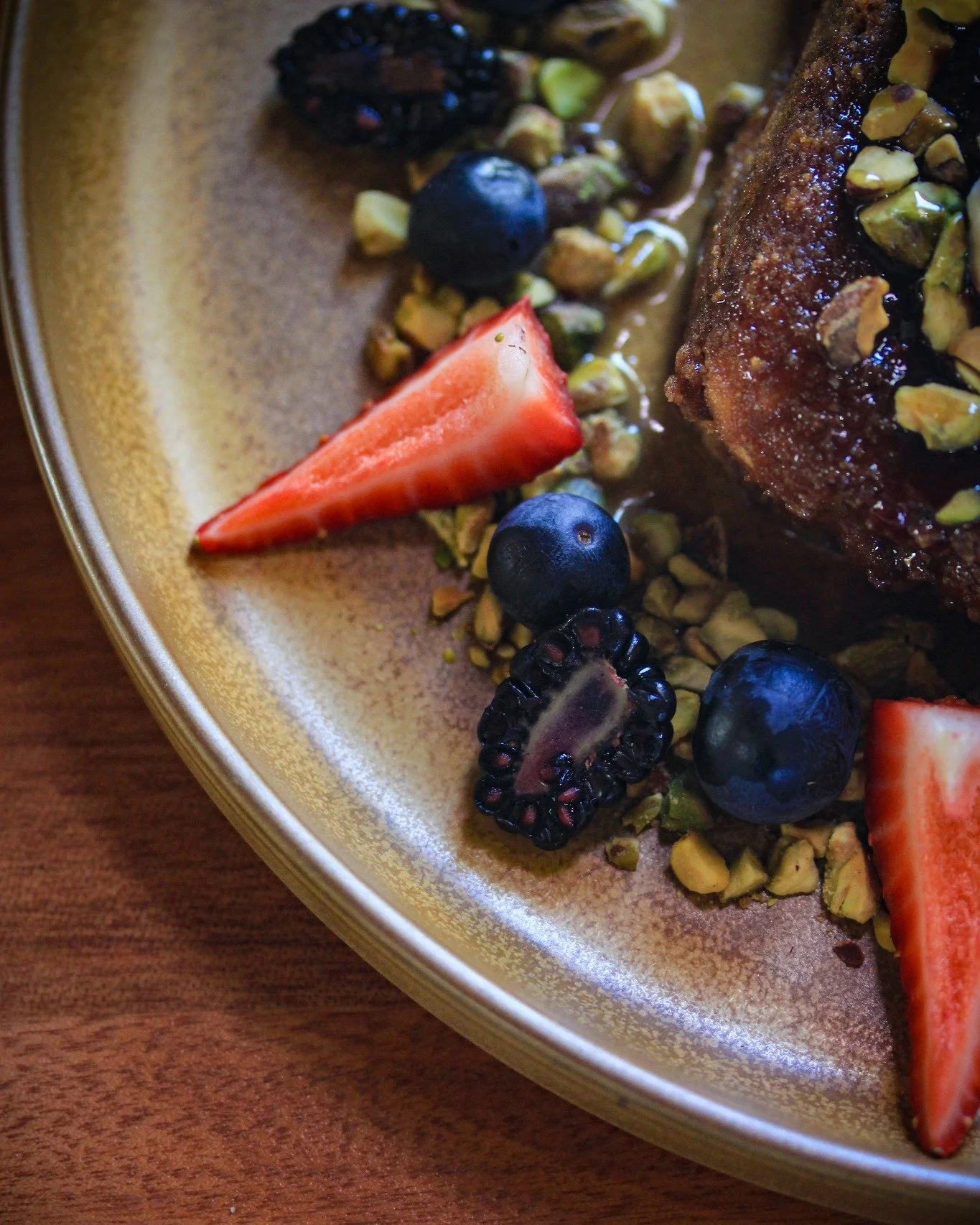 BRUNCH TIME? We've got you covered...

BUTTERSCOTCH FRENCH TOAST ~ brioche, berry compote, toasted pistachios, maple syrup, ice cream or ricotta (v)

AVO LOADED HASH BROWN ~ avocado, tomato salsa, beetroot hummus, feta, seeds (nf, gf, v) 🍃

CHICKEN 