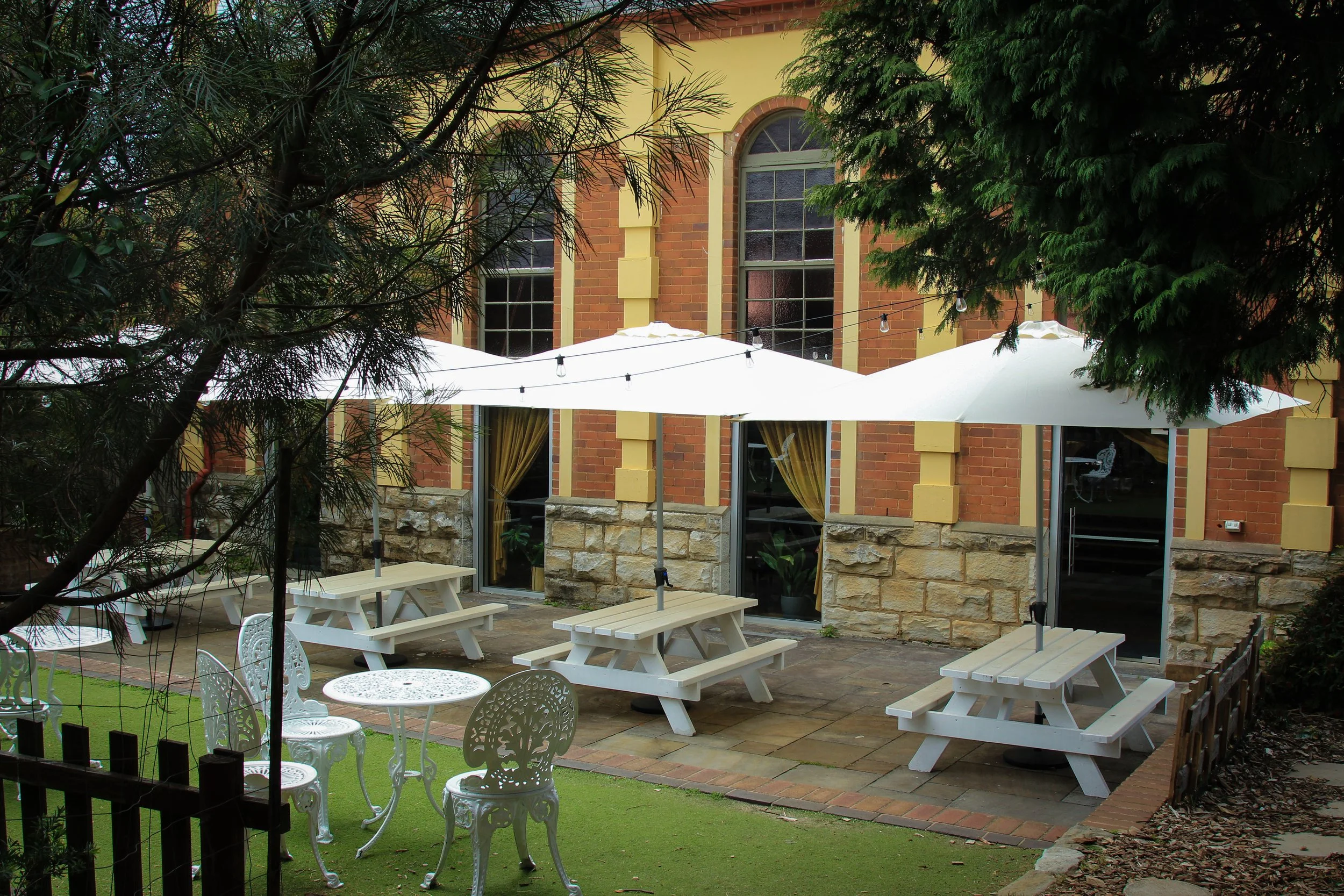 bowery-katoomba-courtyard-2.jpg