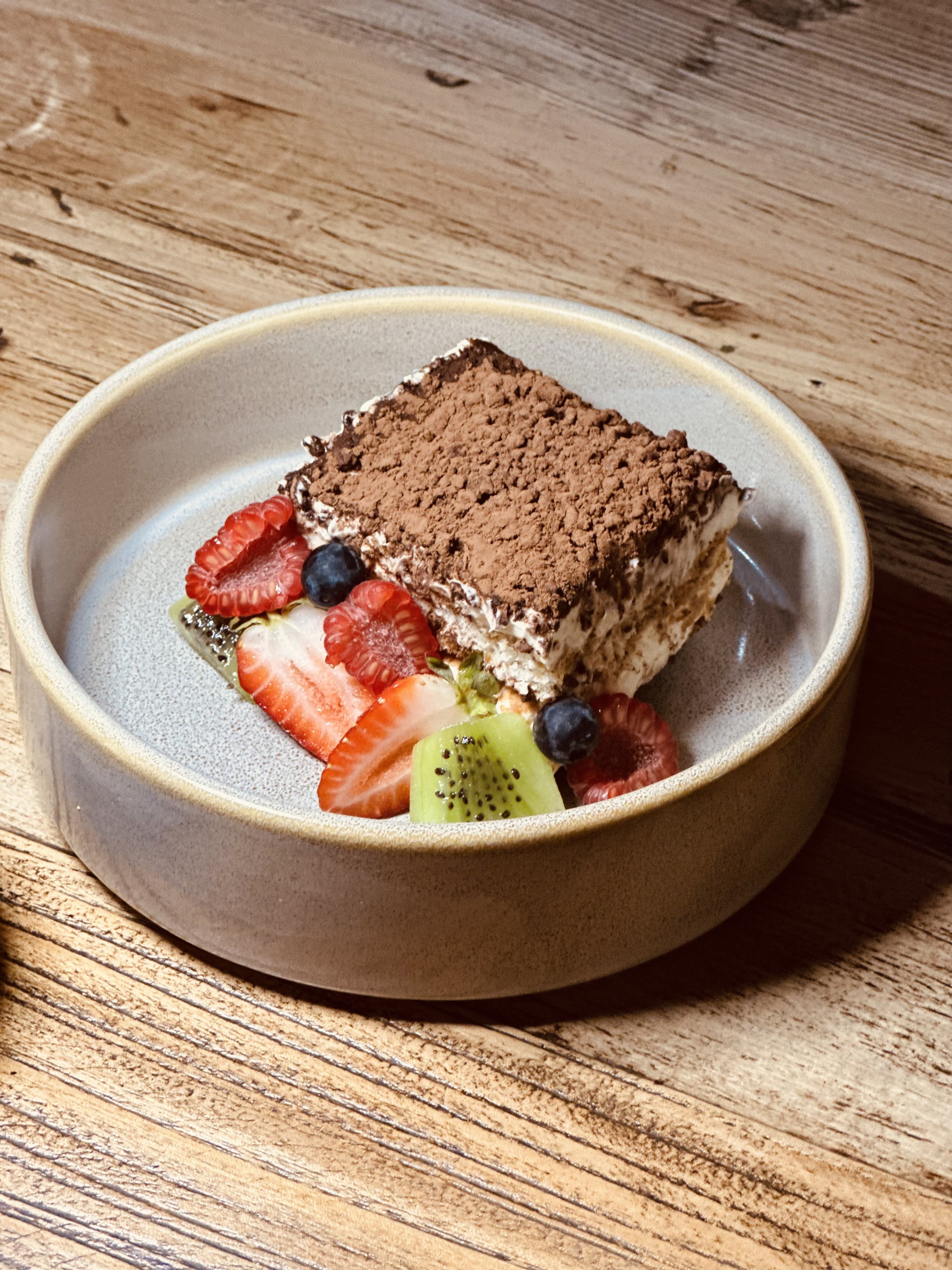 Tiramisu Cake