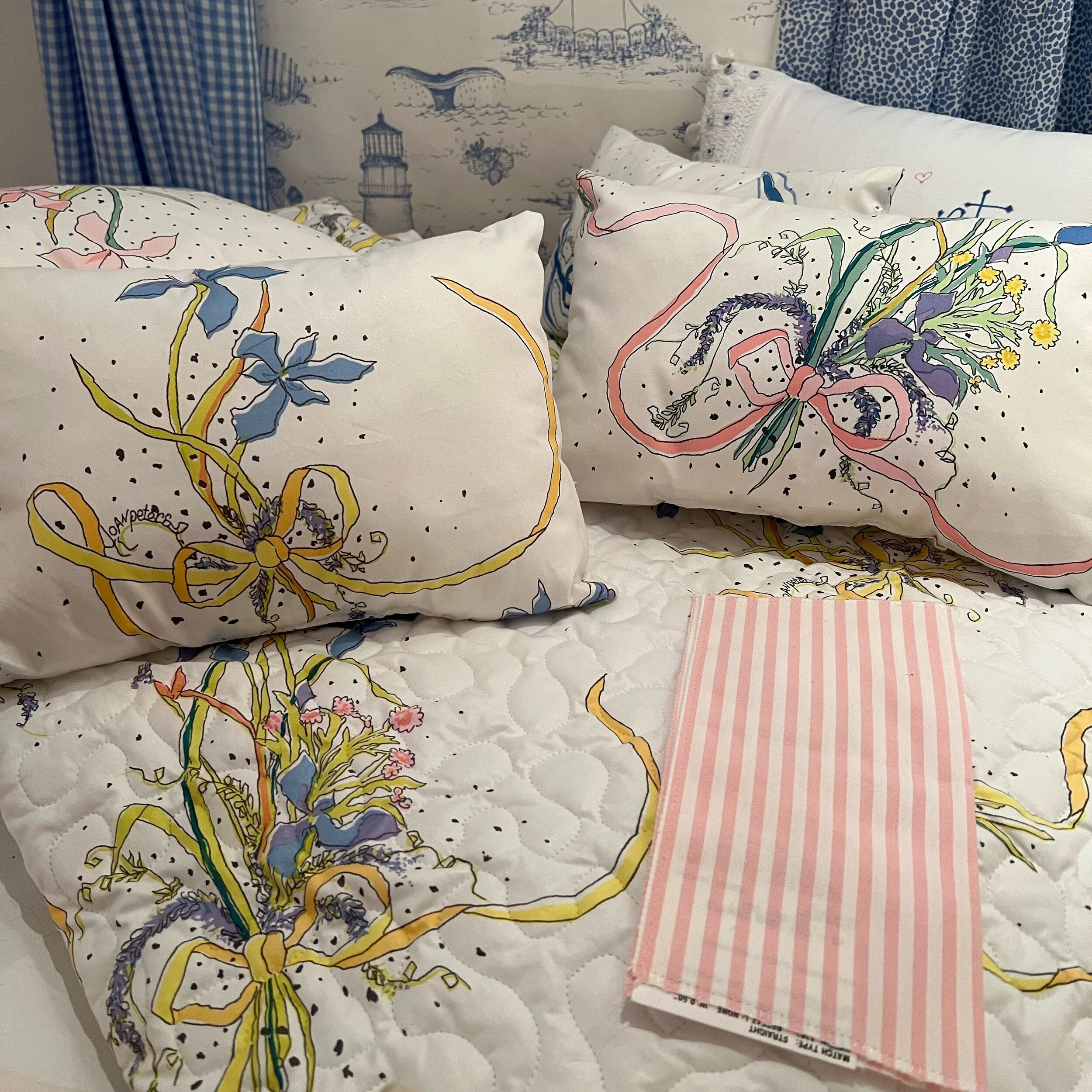 Spring has sprung! Cummaquid wildflower fabric has three color options for the ribbon color.

#joanpetersofosterville #fabric #fabricdesign #wildflowers #capecodhome #signsofspring #flowerdecor #CapeCodArtist