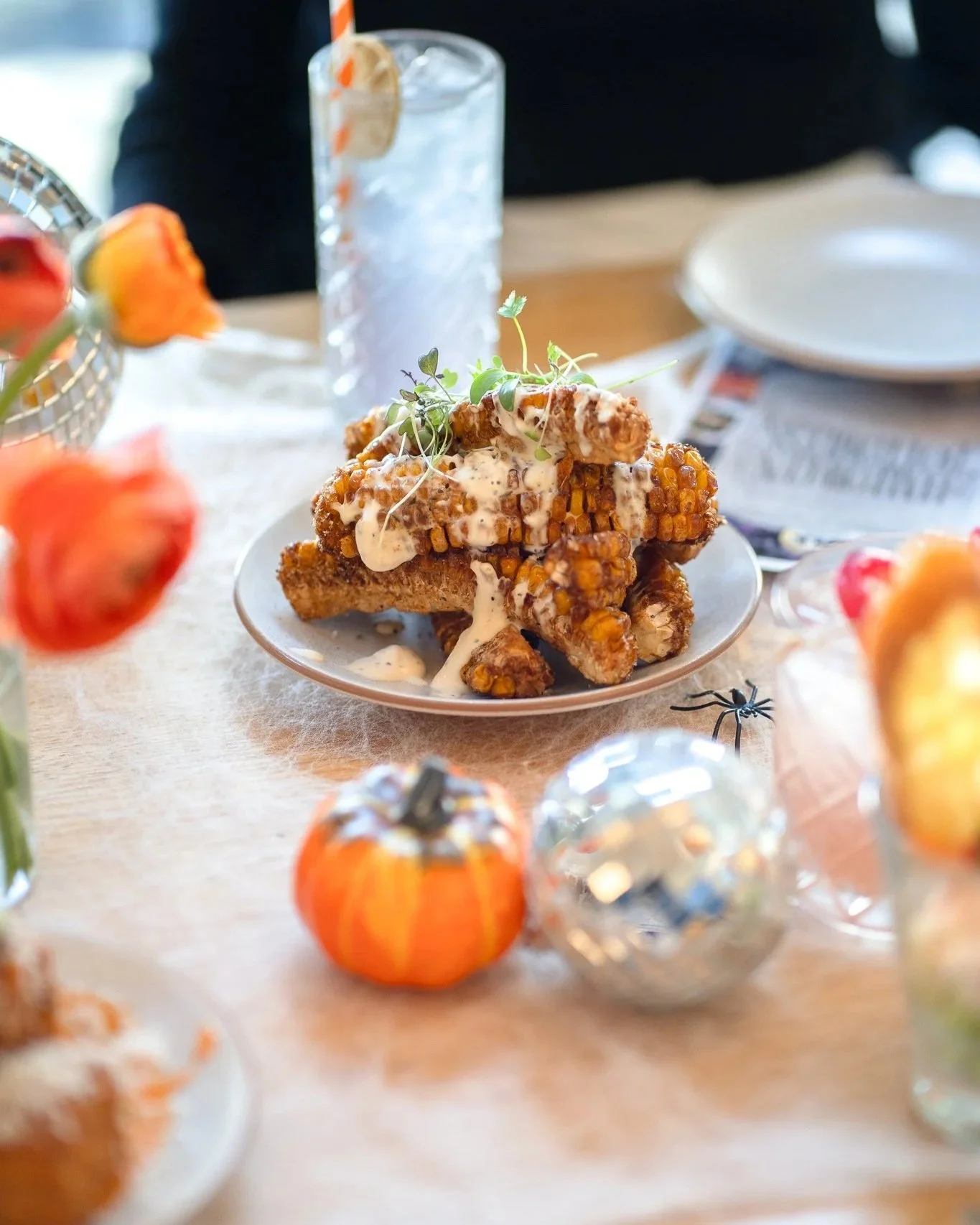 AUG_HalloweenBottomless4.jpg