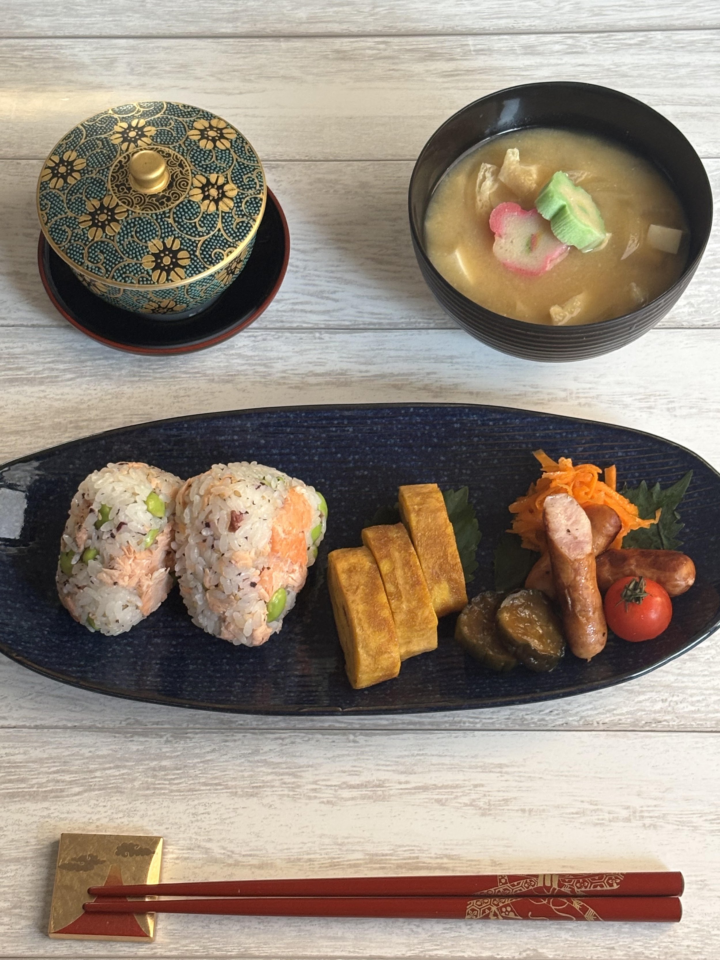 ONIGIRI lunch- Japanese Home Cooking and Sweets Class in Tokyo