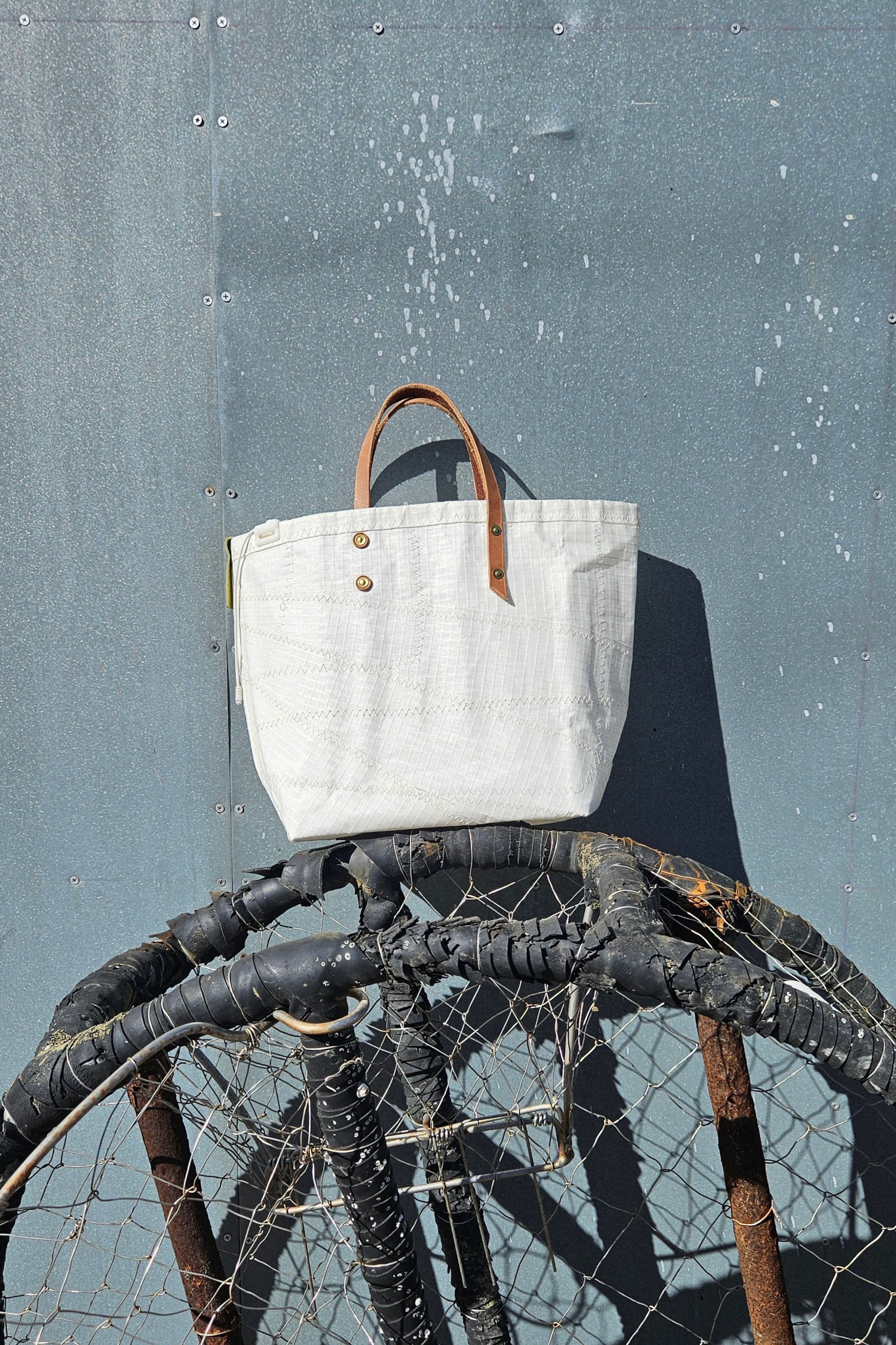 The Tiny Tote