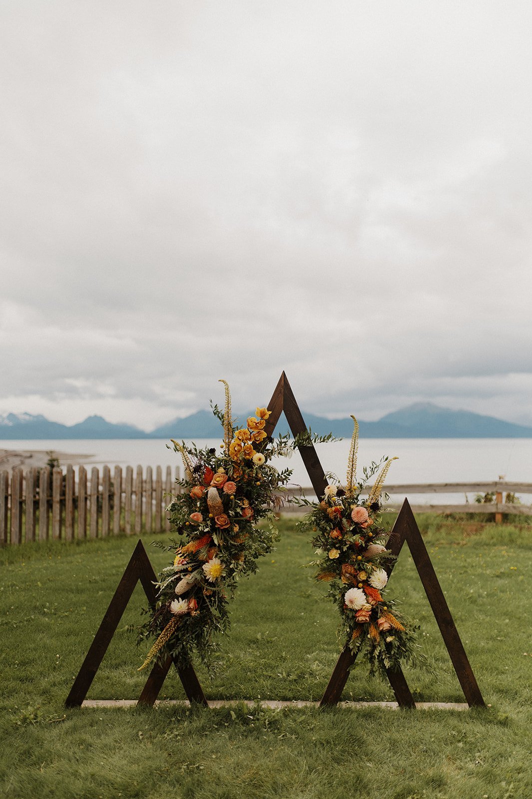 Editorial Coastal Wedding | Homer in Alaska