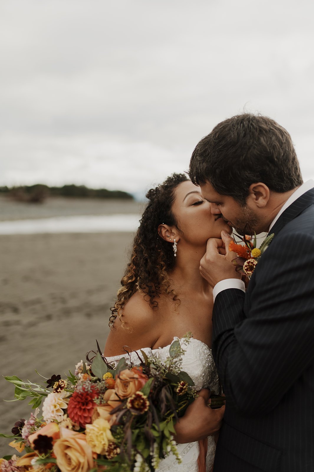 Editorial Coastal Wedding | Homer in Alaska