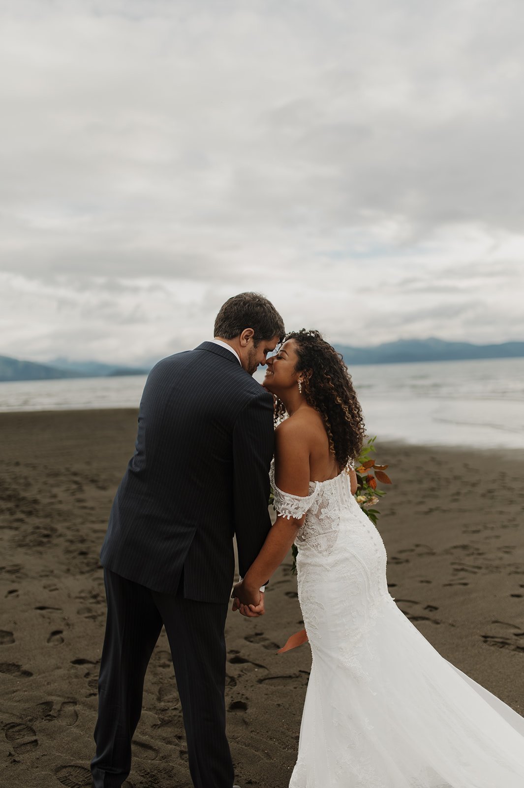 Editorial Coastal Wedding | Homer in Alaska