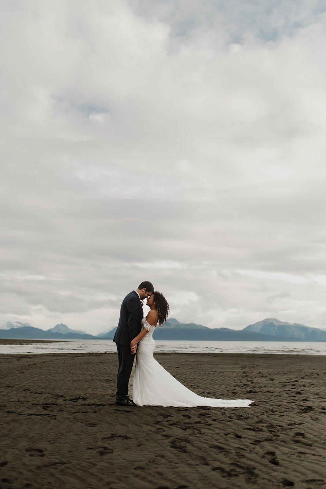 Editorial Coastal Wedding | Homer in Alaska