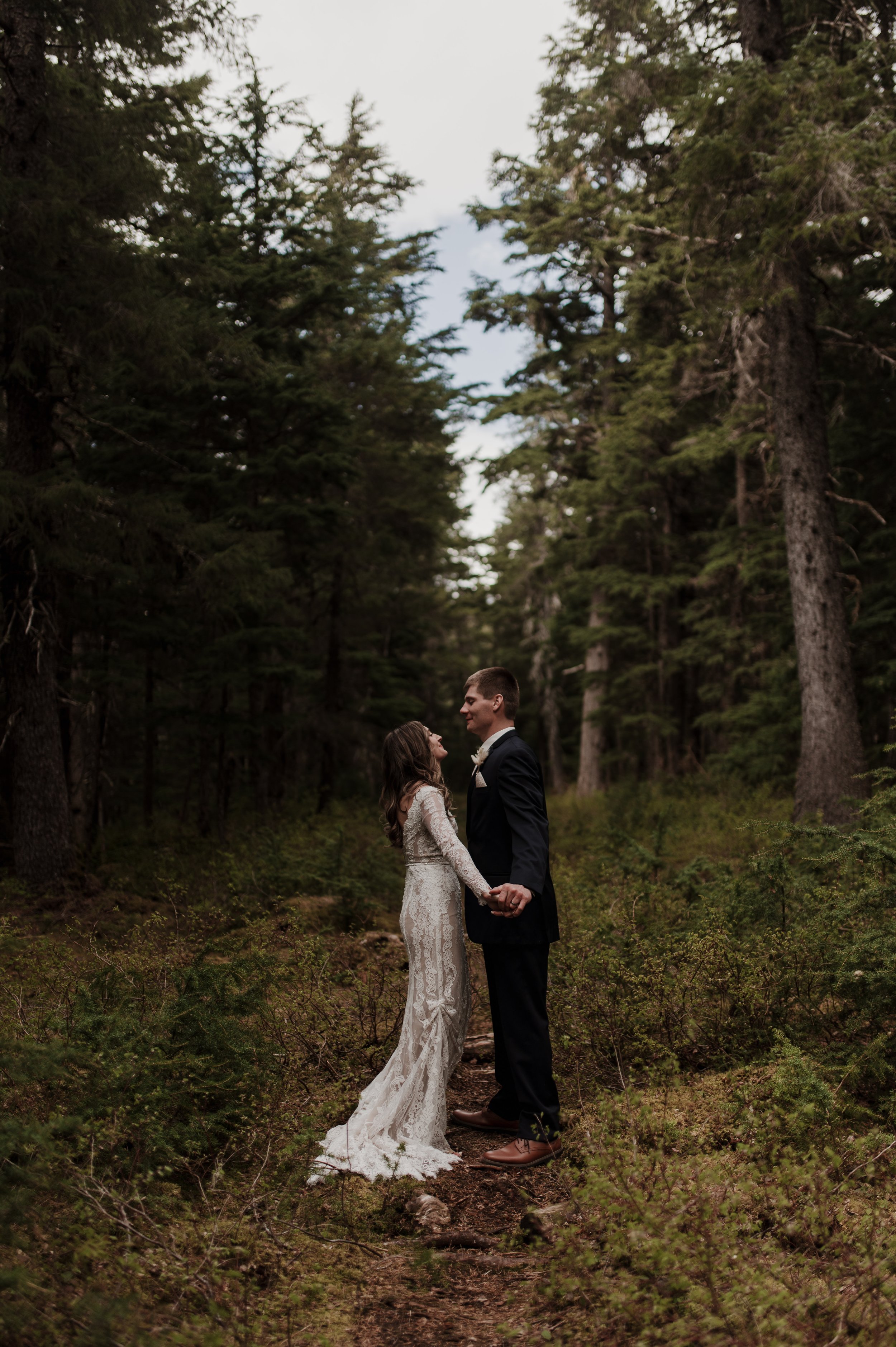 MOUNTAIN WEDDING IN THE SUMMER | GIRDWOOD, ALASKA