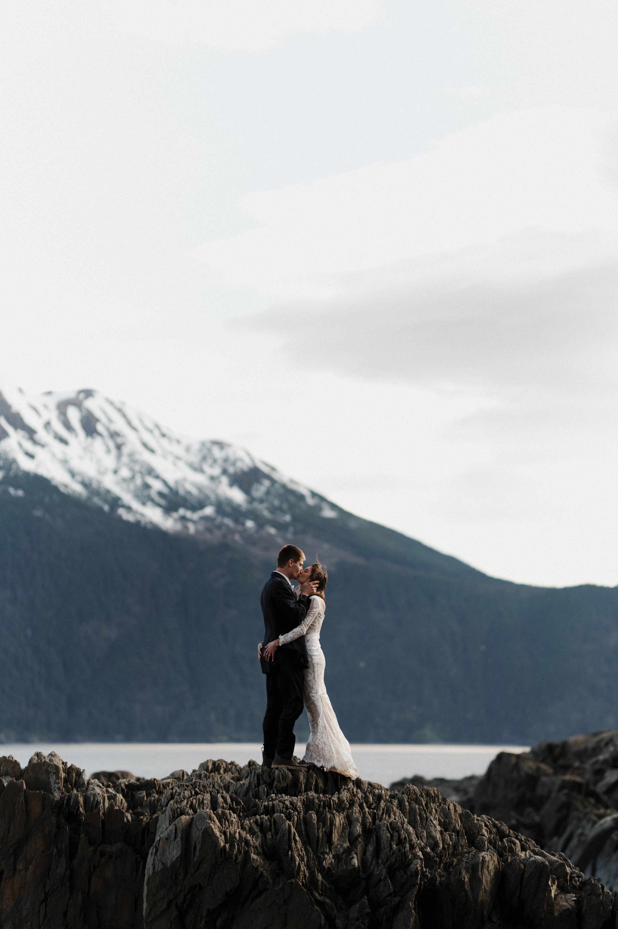 MOUNTAIN WEDDING IN THE SUMMER | GIRDWOOD, ALASKA