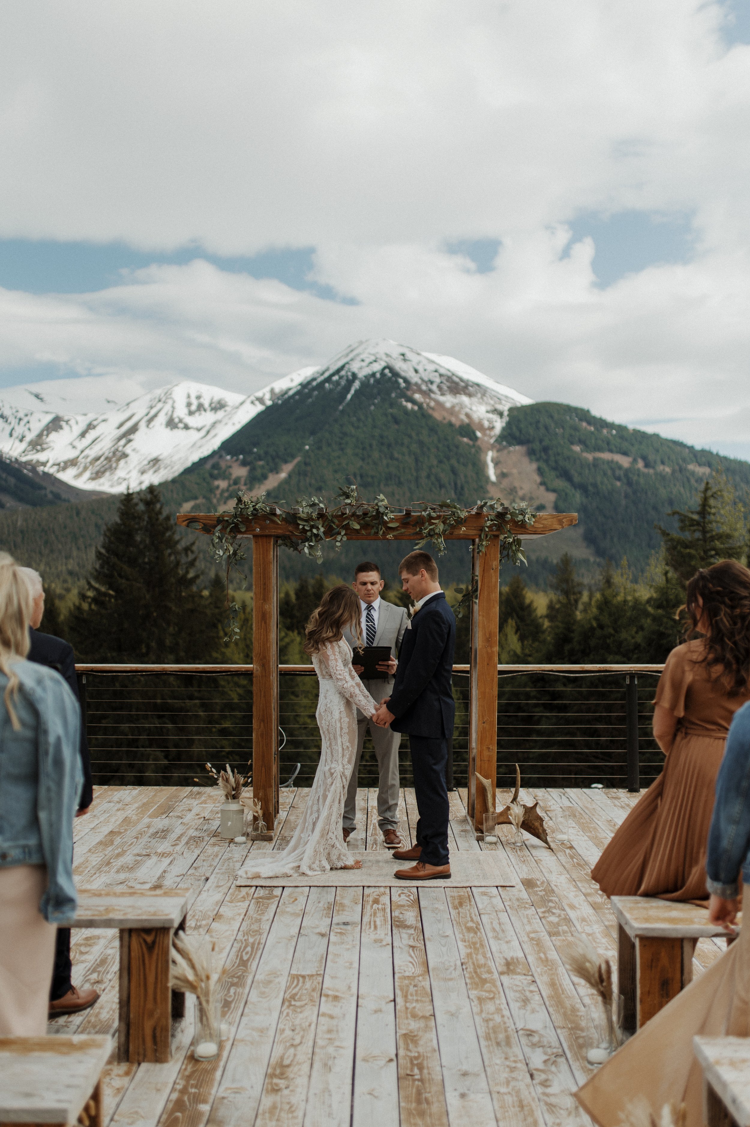 MOUNTAIN WEDDING IN THE SUMMER | GIRDWOOD, ALASKA