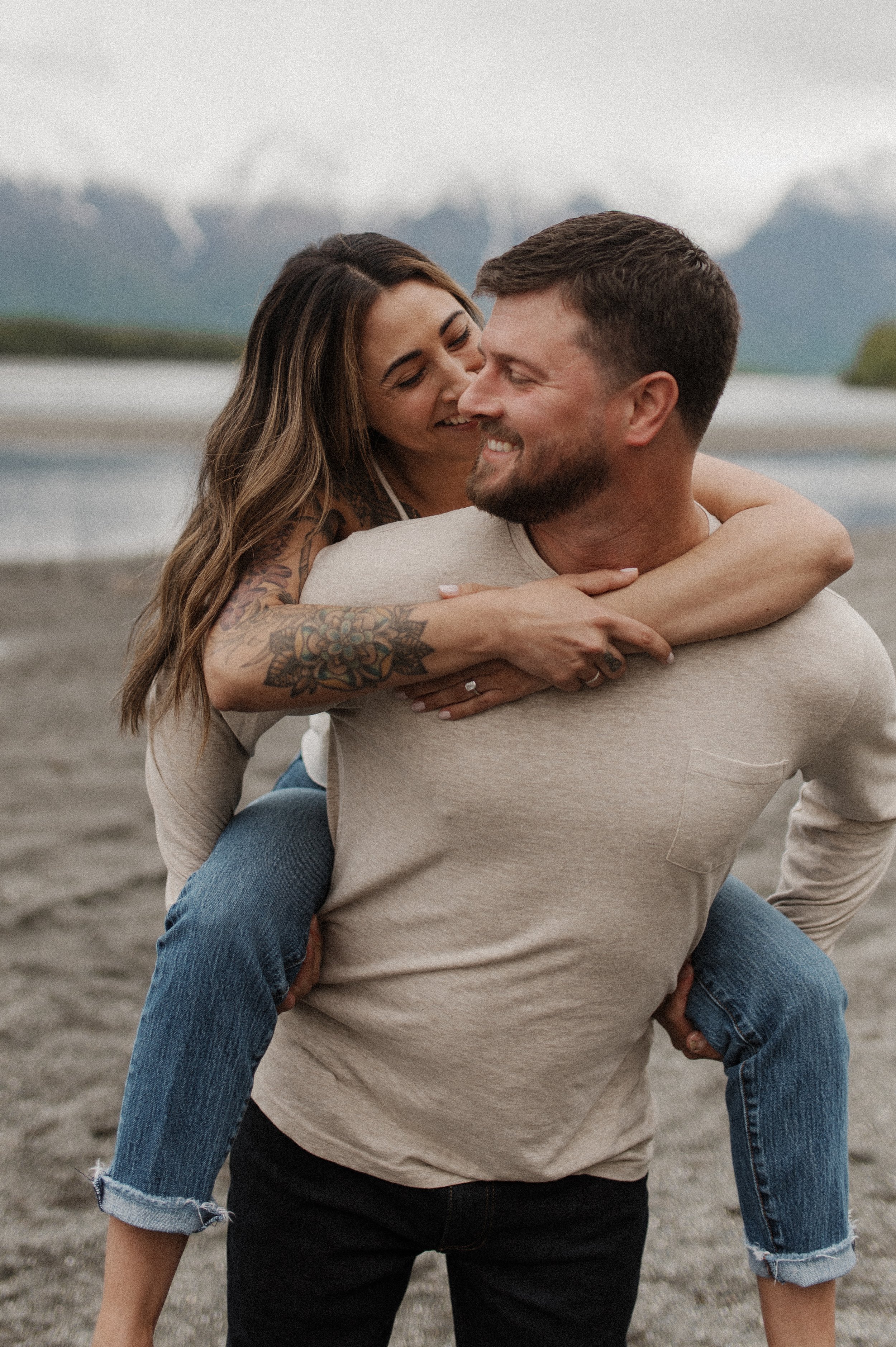 BEACH ENGAGEMENT SESSION | PALMER ALASKA ENGAGEMENT PHOTOGRAPHER