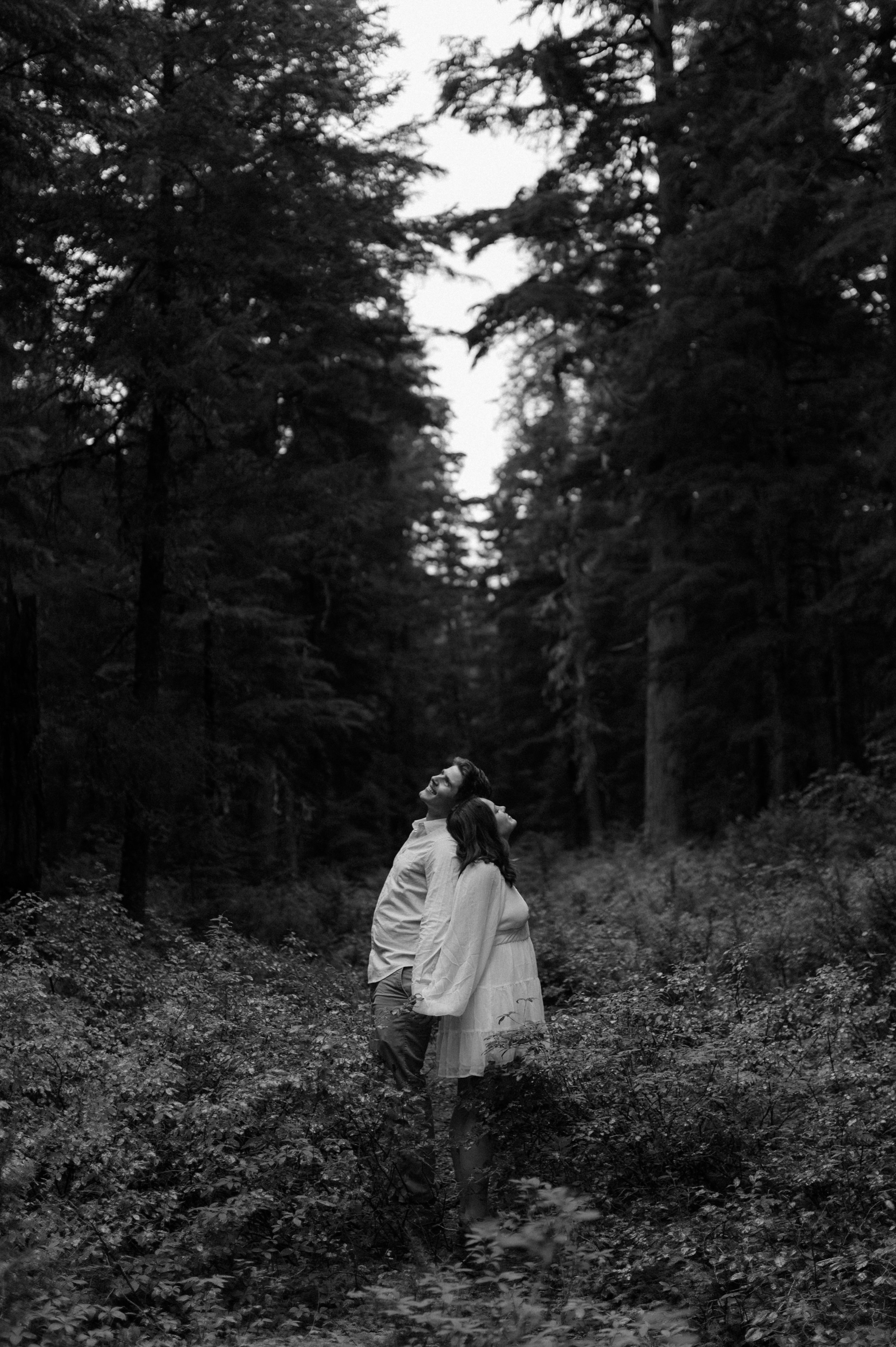 ENGAGEMENT PHOTOS ON THE BEACH OF GIRDWOOD, ALASKA