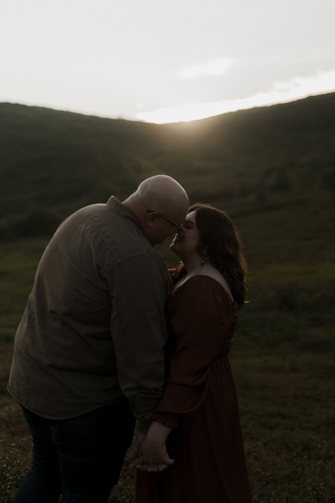 BEAUTIFUL COUPLES PHOTOSHOOT IN ALASKA | MADELYNN &amp; STEPHEN’S ANNIVERSARY