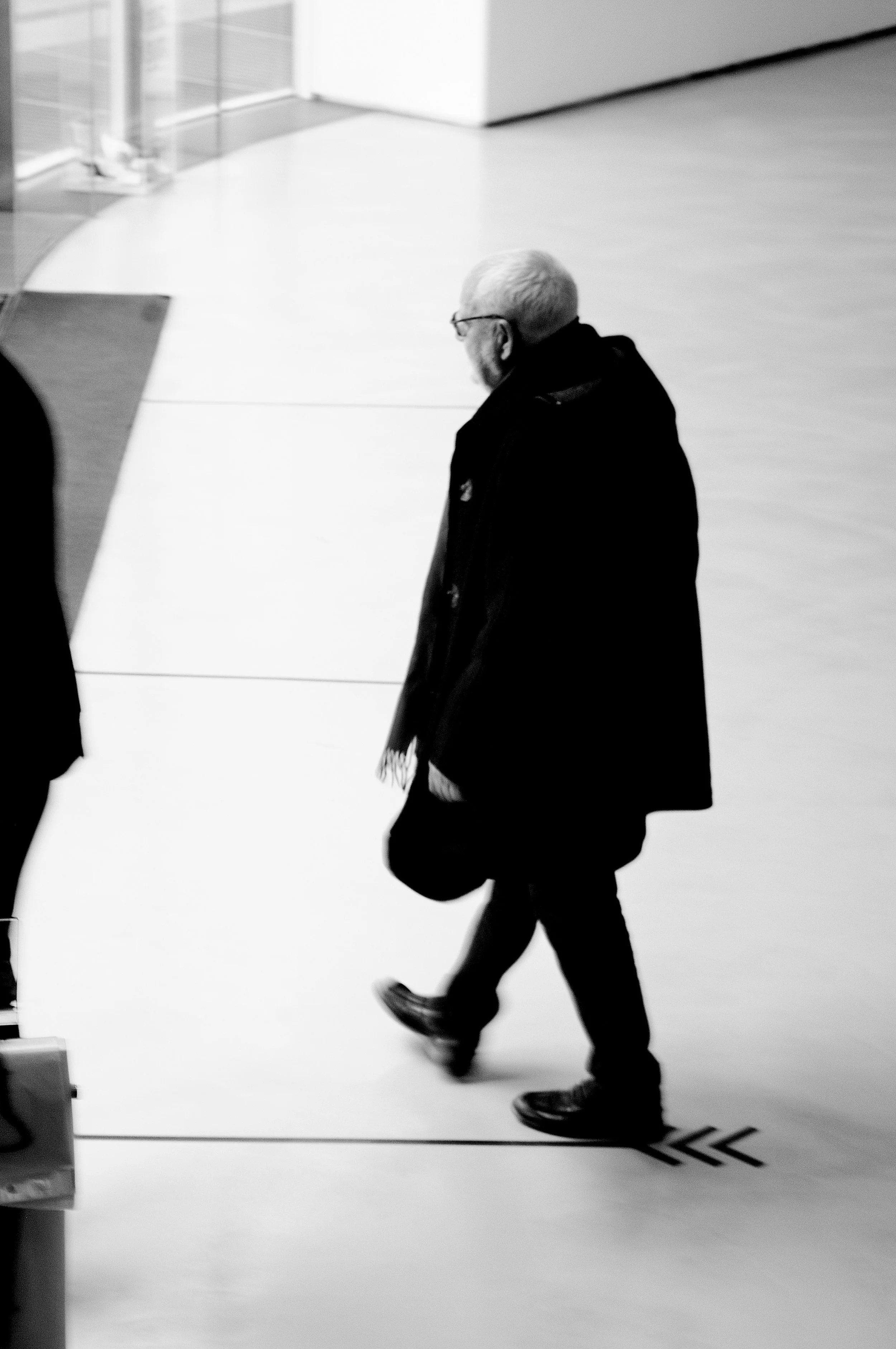 uomo che se ne va_1833.JPG