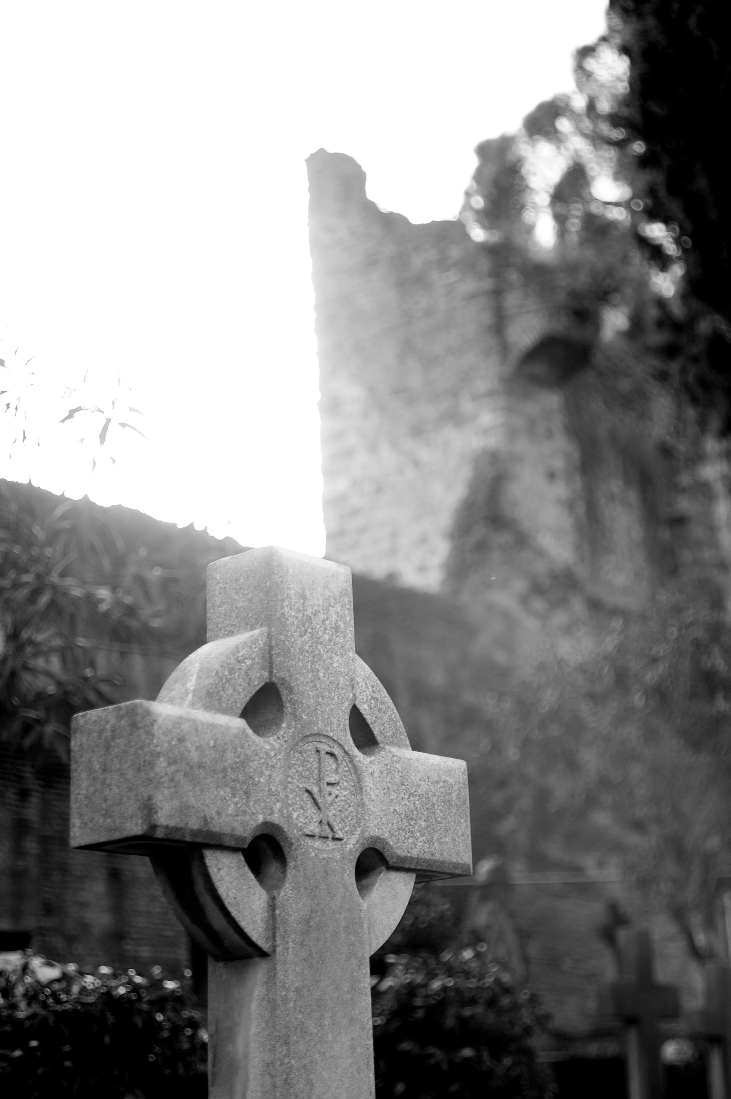 acattolico tomba croce_2108.JPG